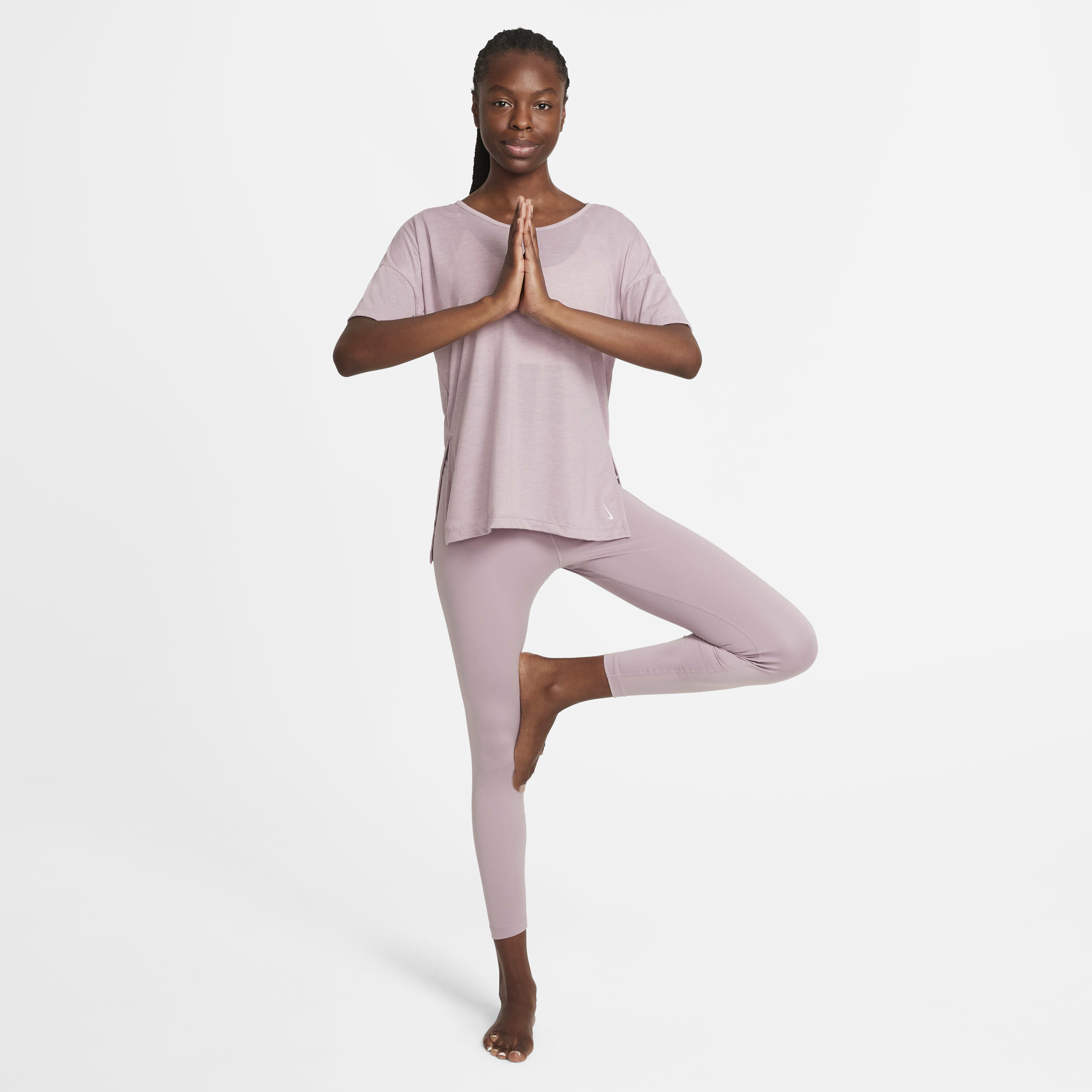 Nike Yoga image number 4