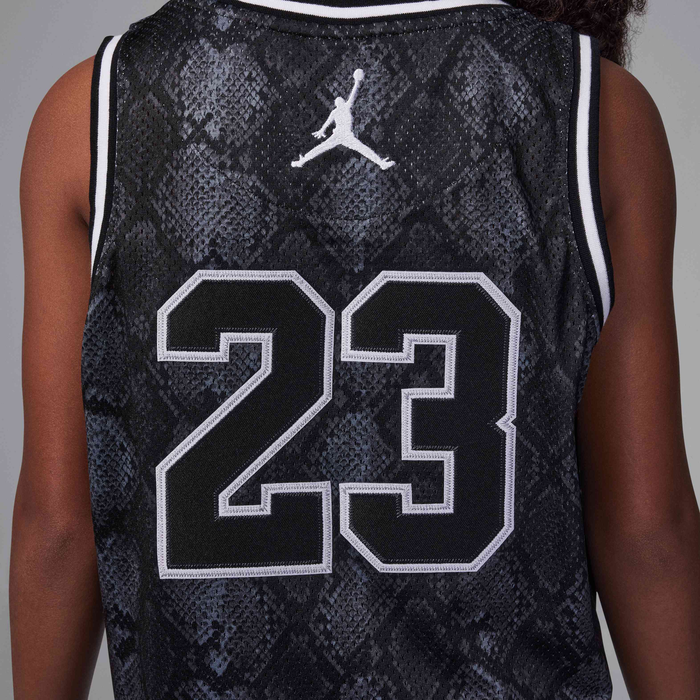 تيشيرت جوردن 23 سترايبد image number 3 تيشيرت جوردن 23 سترايبد image number 3