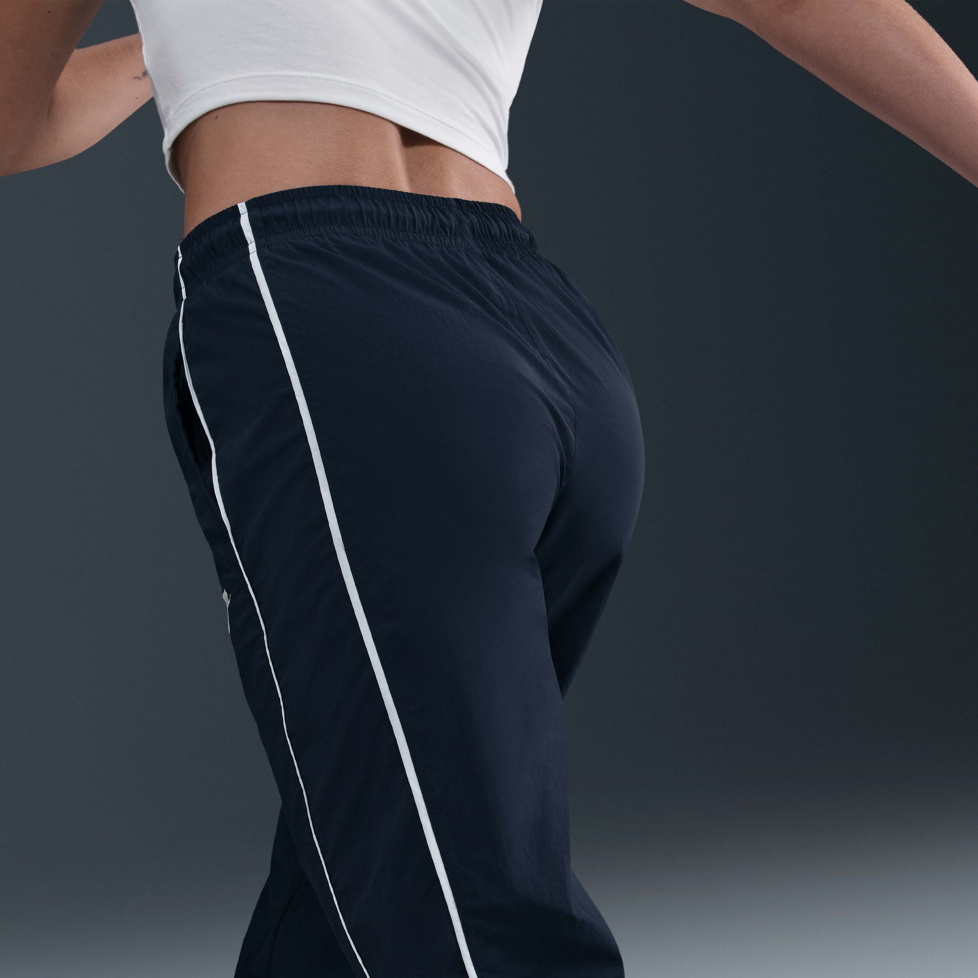 نايكي سبورتسوير ويندرانر image number 2