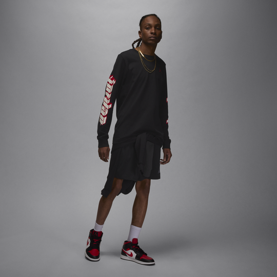 Shop Jordan Brand Men's Long-Sleeve T-Shirt | Nike UAE