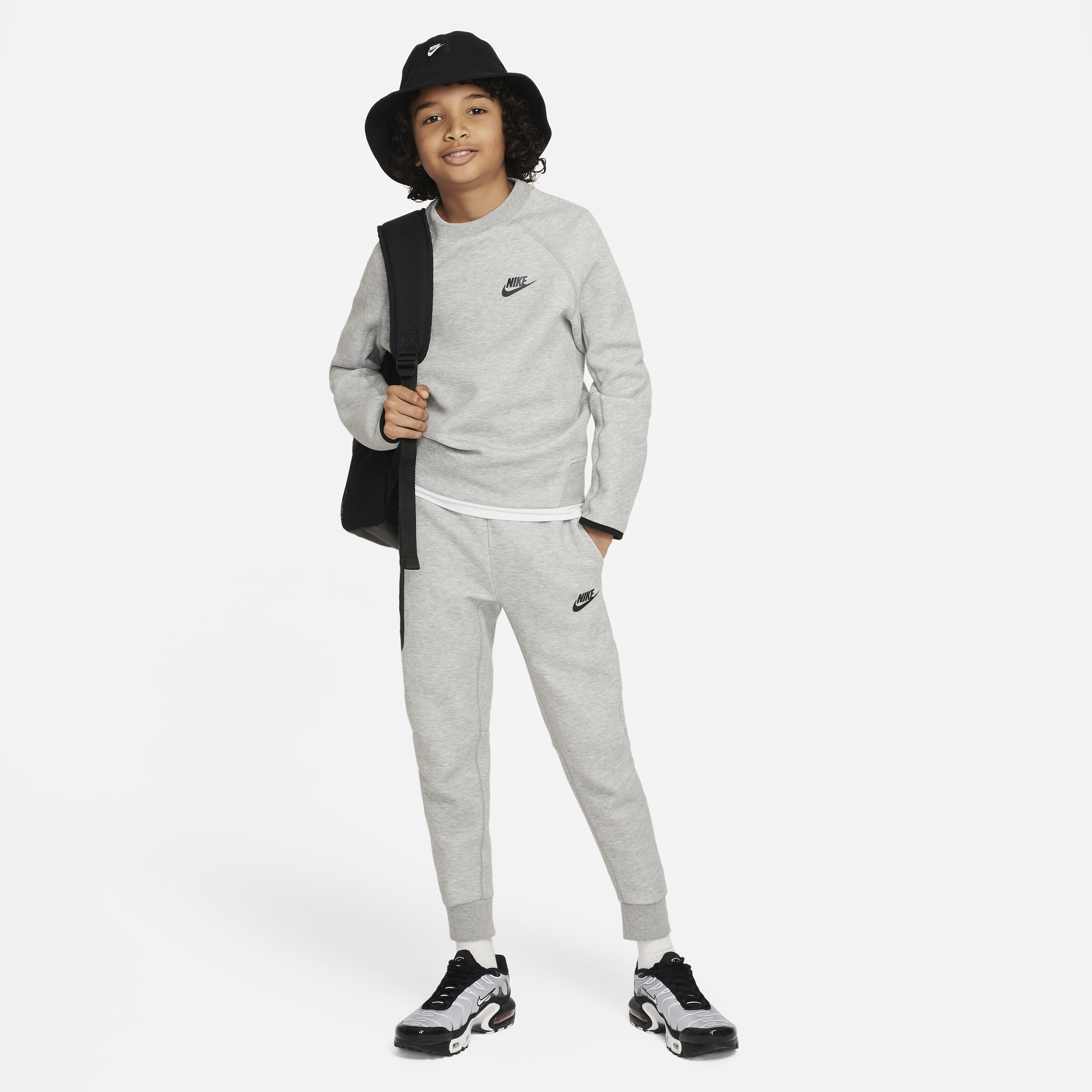 Boys nike tech pants online