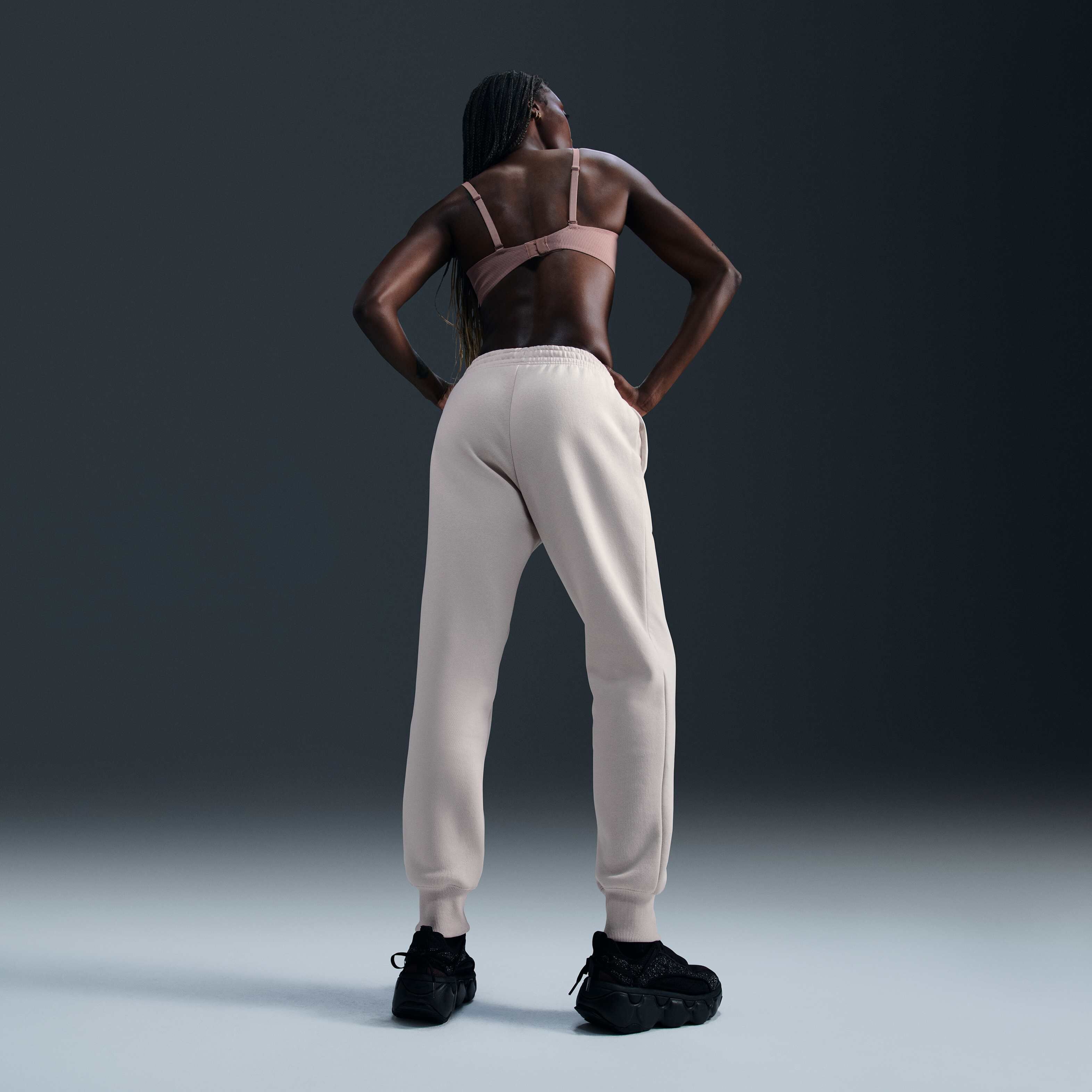 Nike Alate Minimalist image number 4