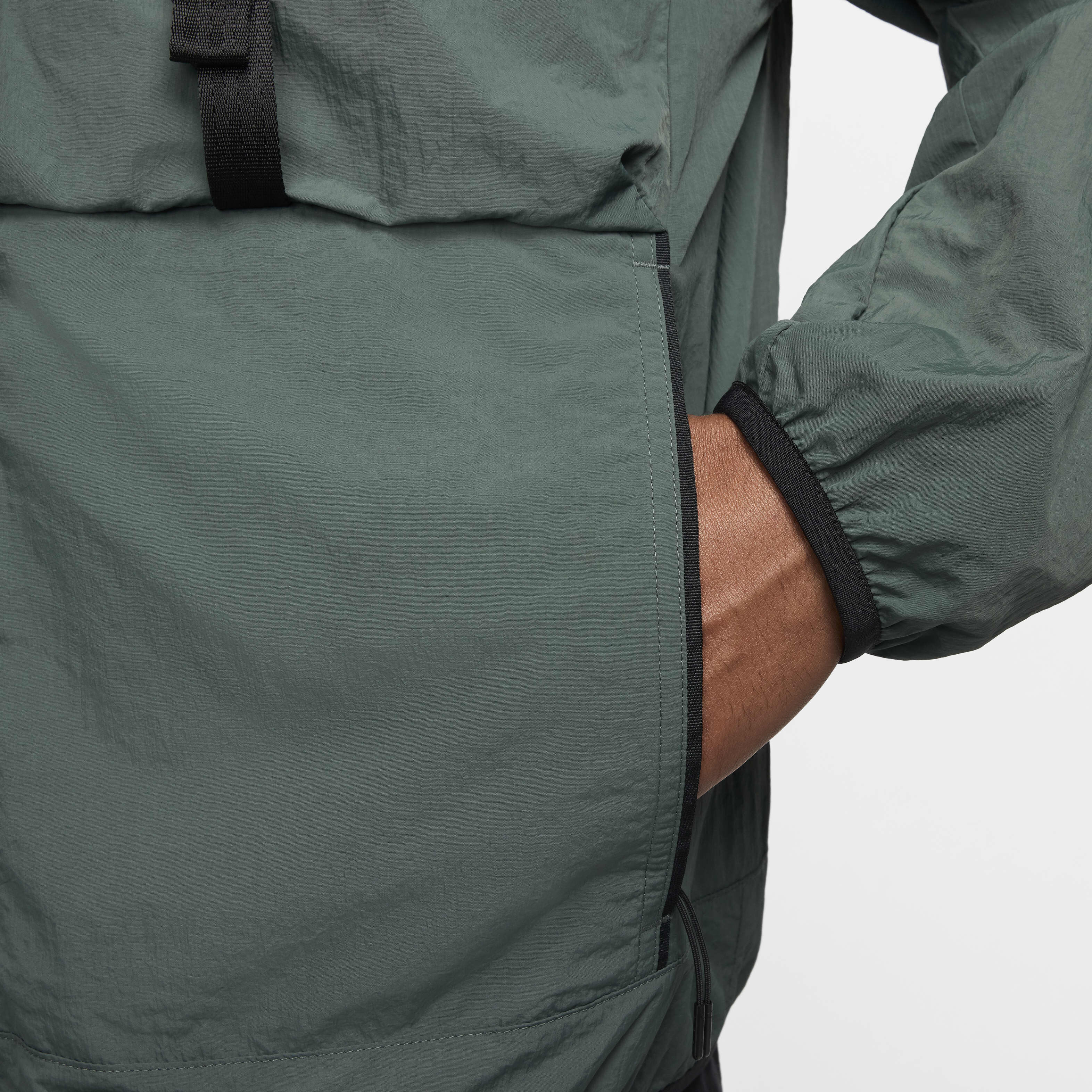 نايكي تك image number 4