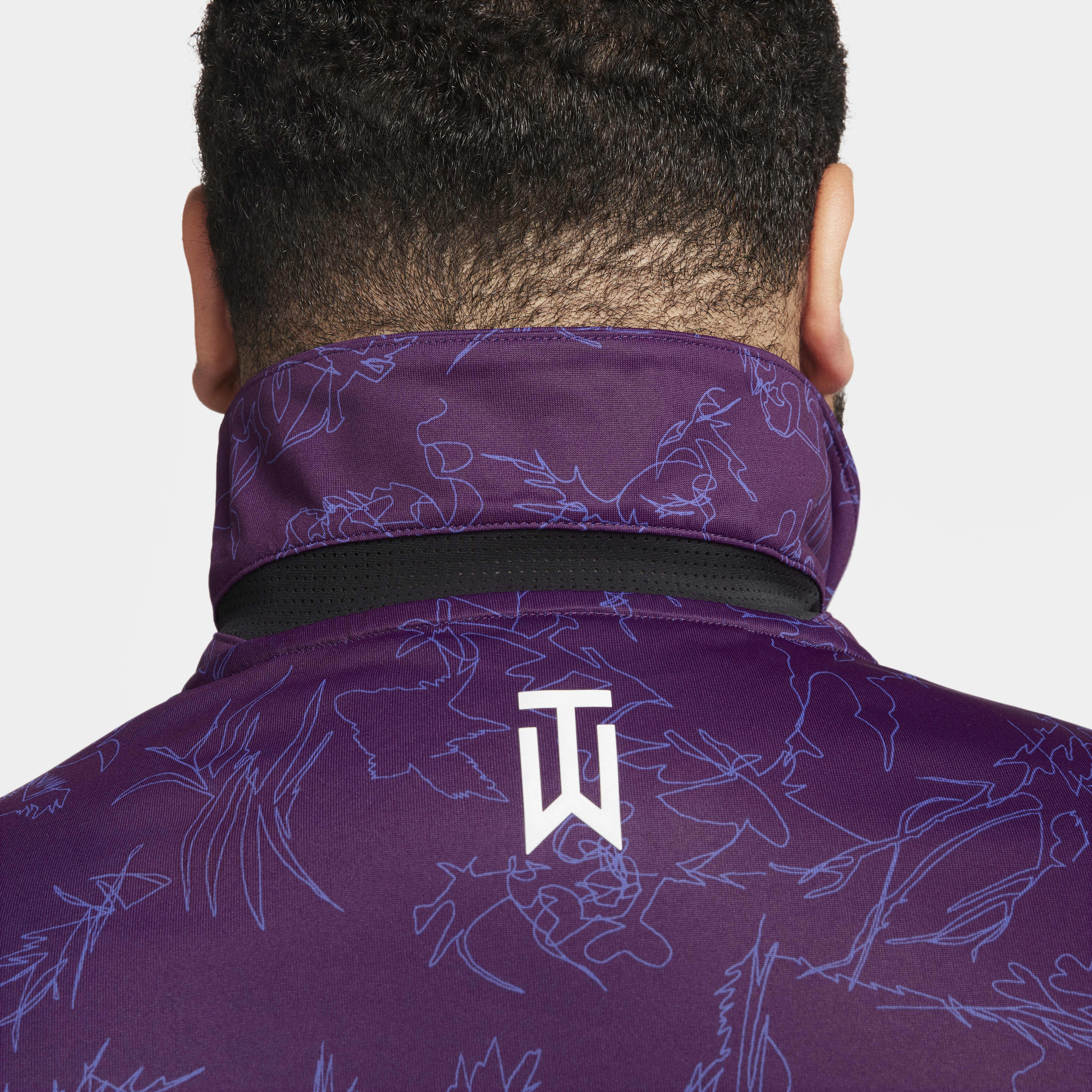 Tiger Woods image number 12