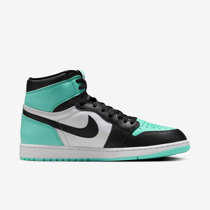 Air Jordan 1 Retro High OG image number 2 Air Jordan 1 Retro High OG image number 2
