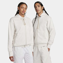 Nike Standard Issue