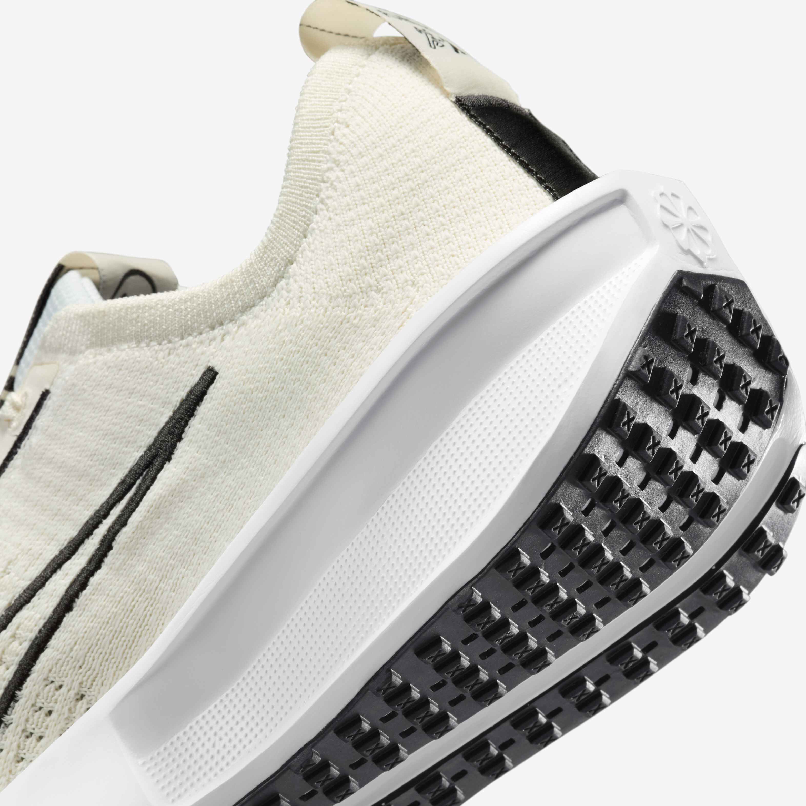 نايكي انتراكت رن image number 7