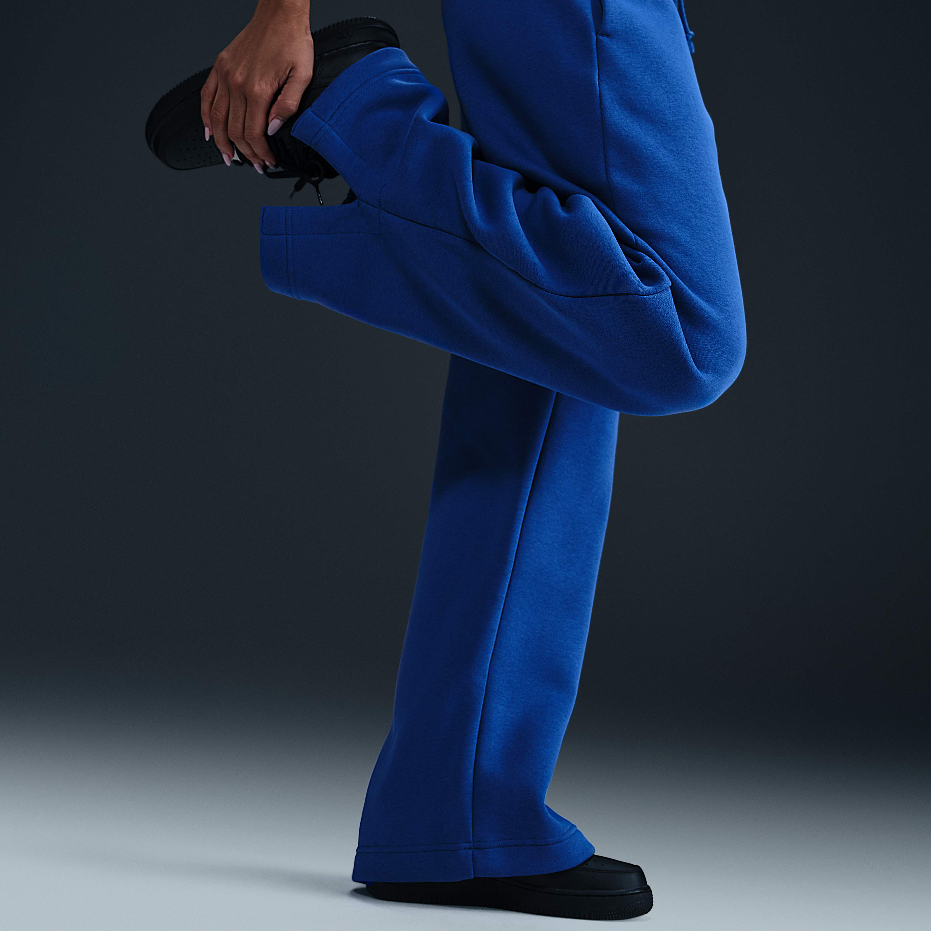 نايكي سبورتسوير فينيكس فليس image number 2