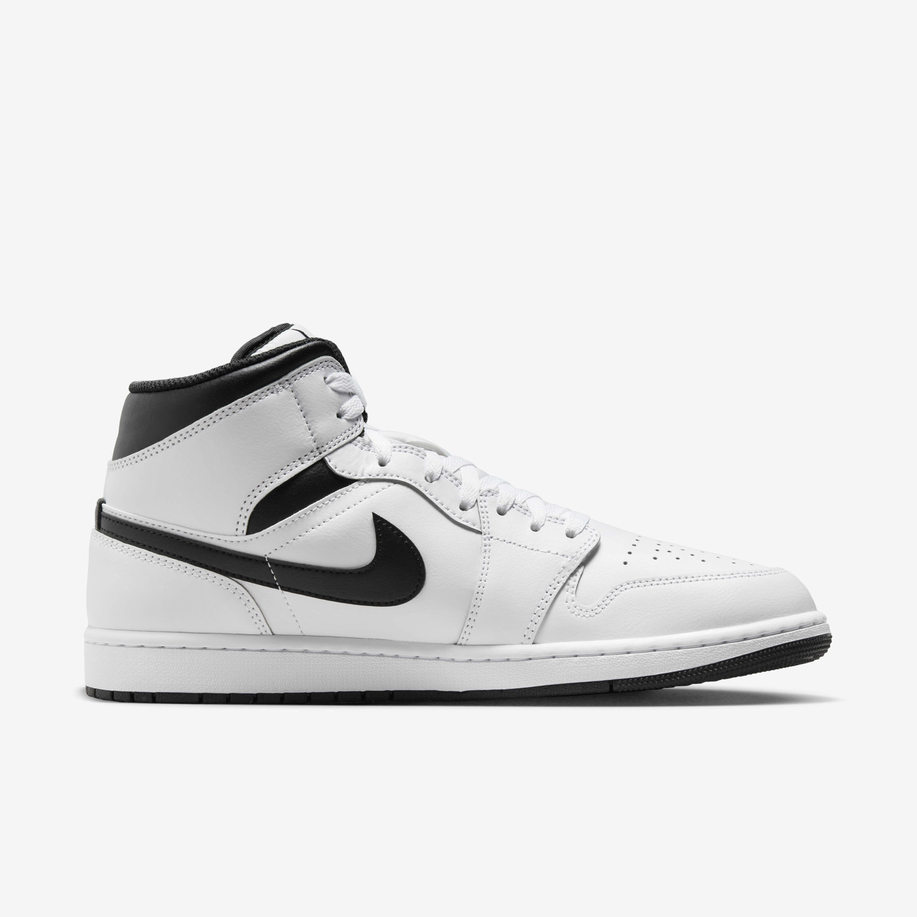 Air Jordan 1 Mid image number 2