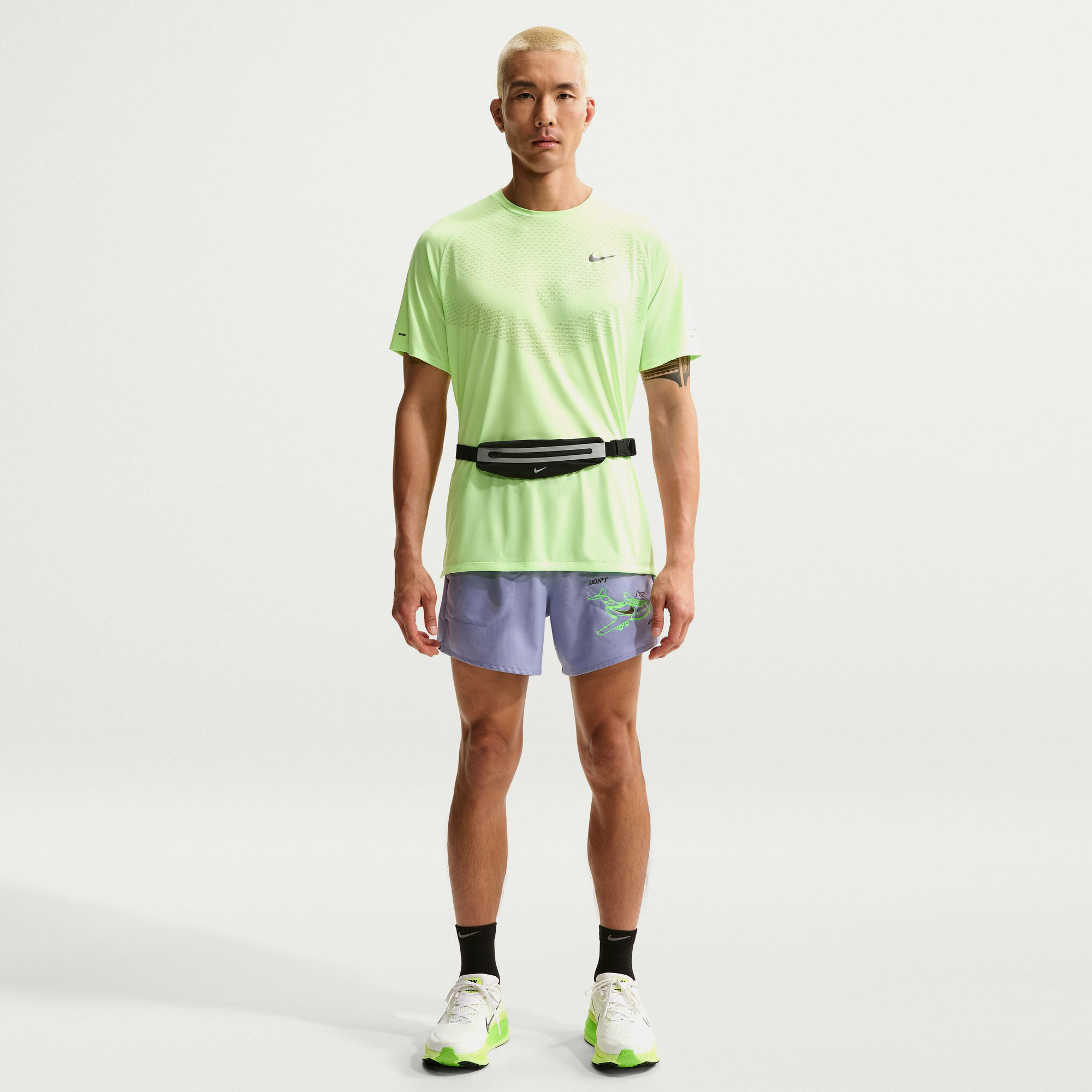 Nike Stride image number 0