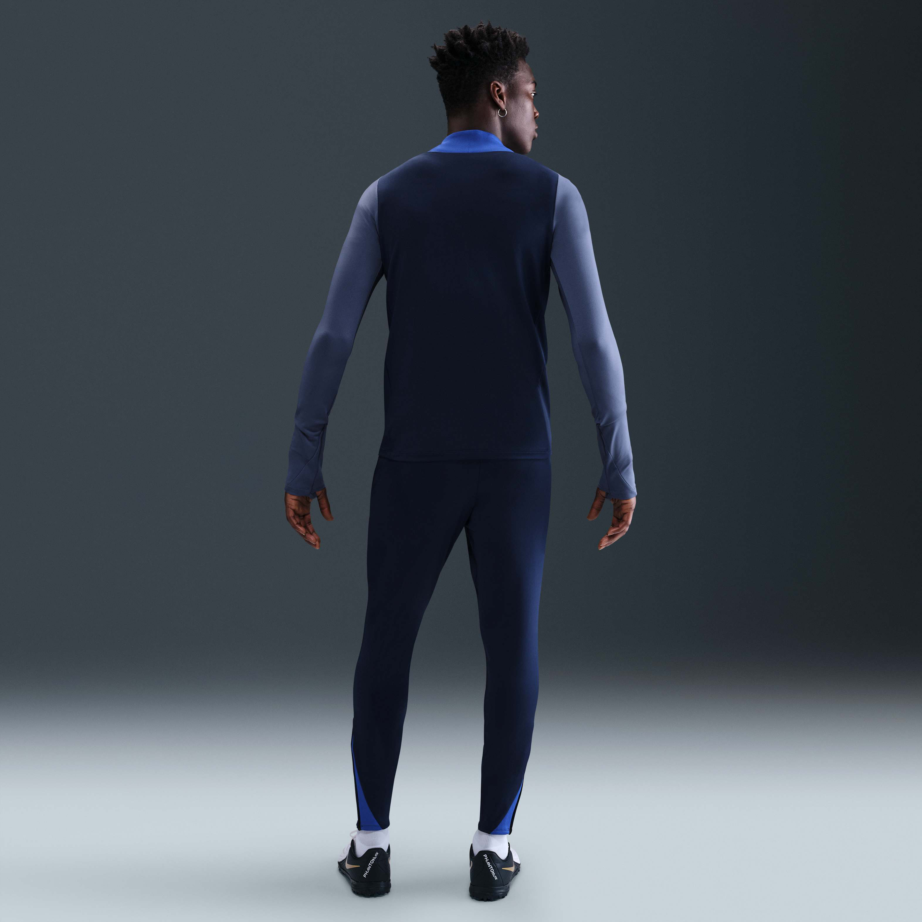 باريس سان-جيرمان سترايك image number 4