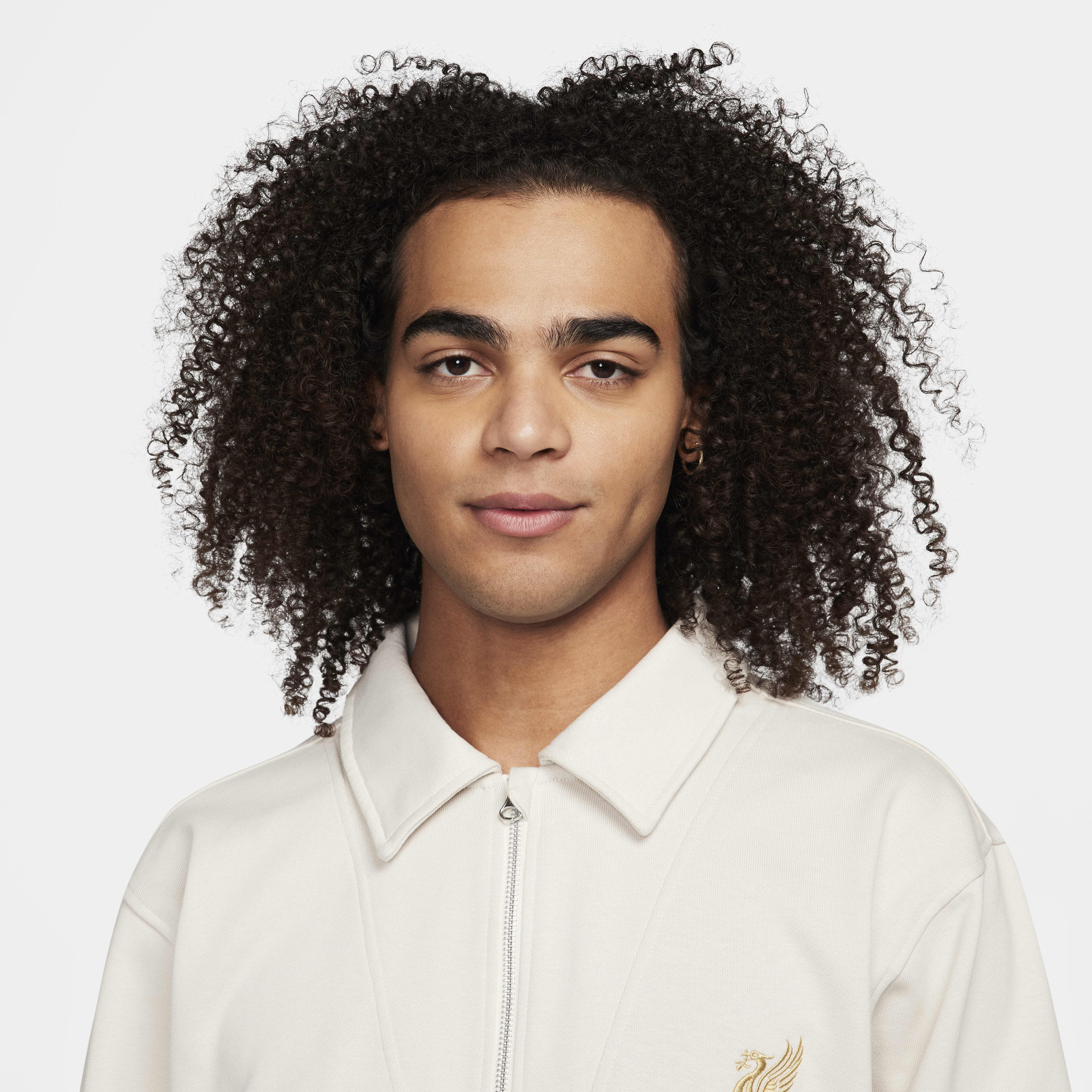 ليبرون جيمس x ليفربول F.C. image number 2