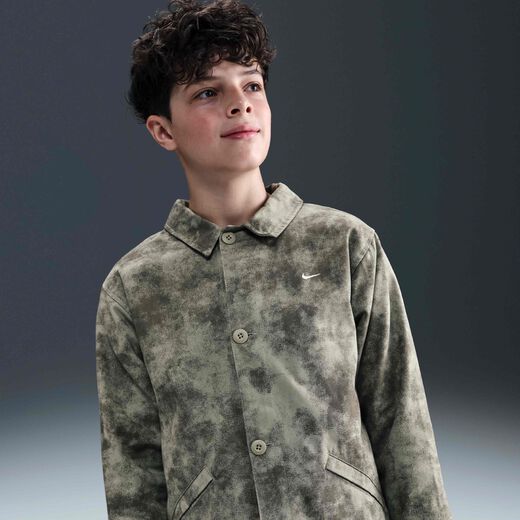 نايكي سبورتسوير ميترو جراوند