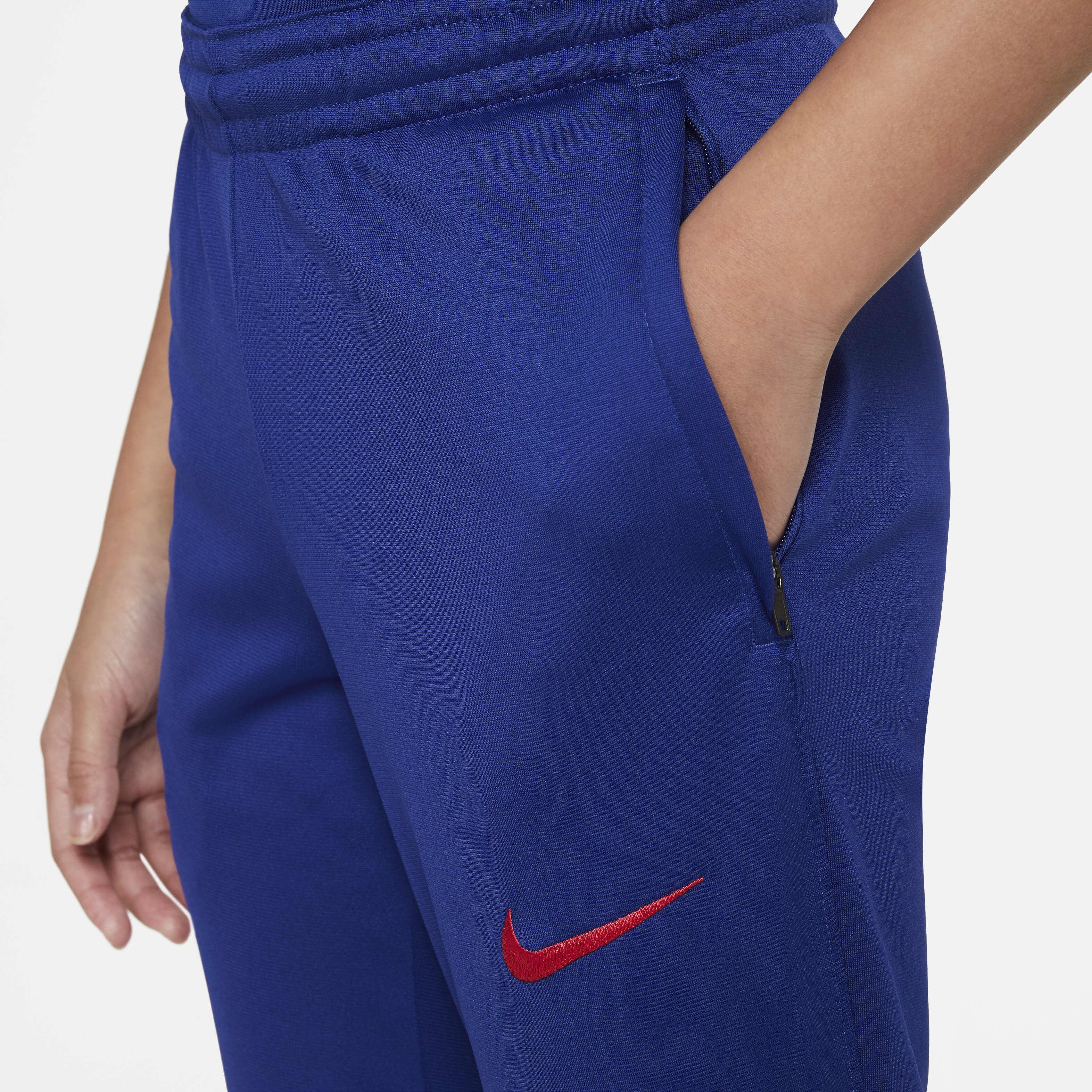 F.C. Barcelona Strike image number 7