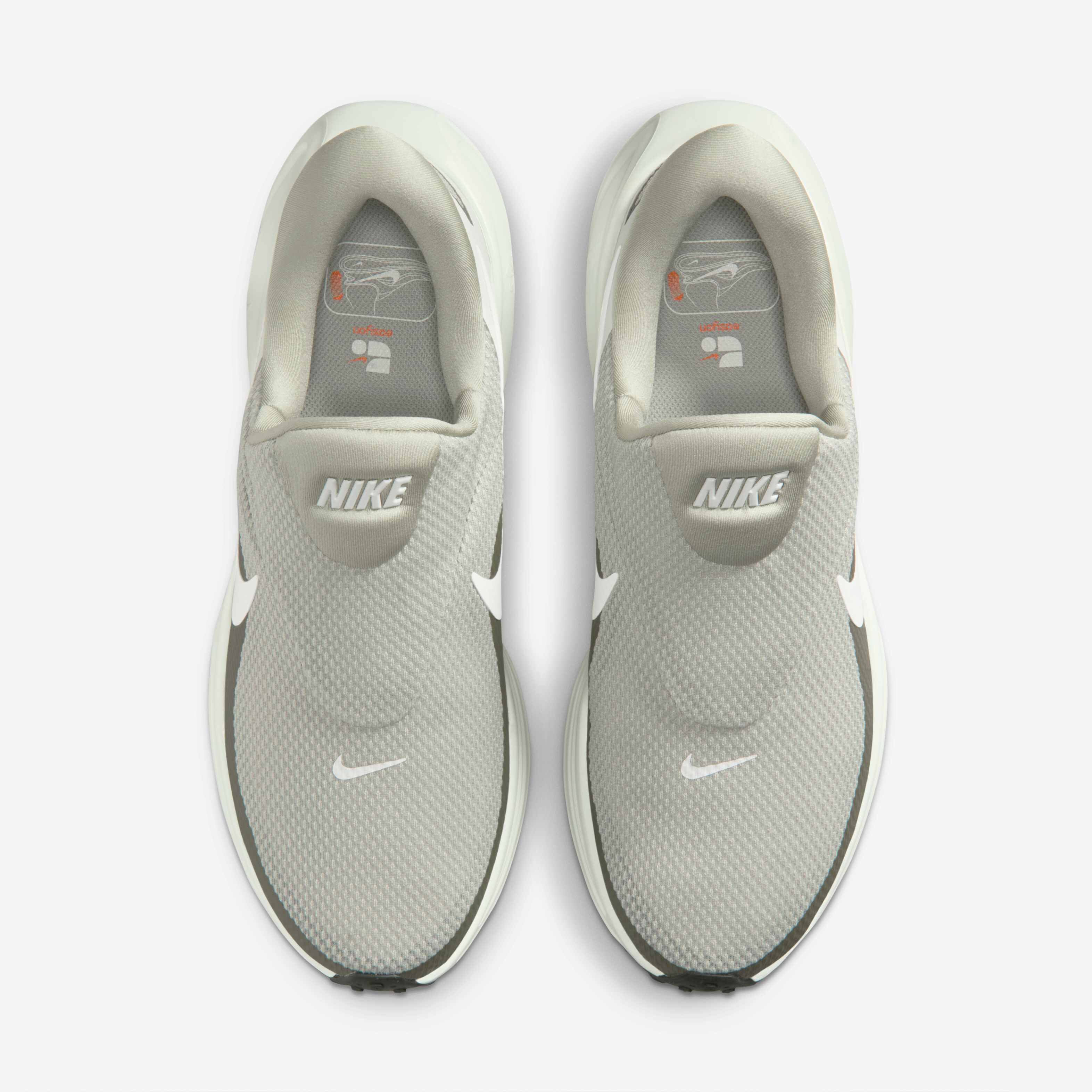 Nike Revolution 8 EasyOn image number 3