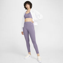 Nike Universa