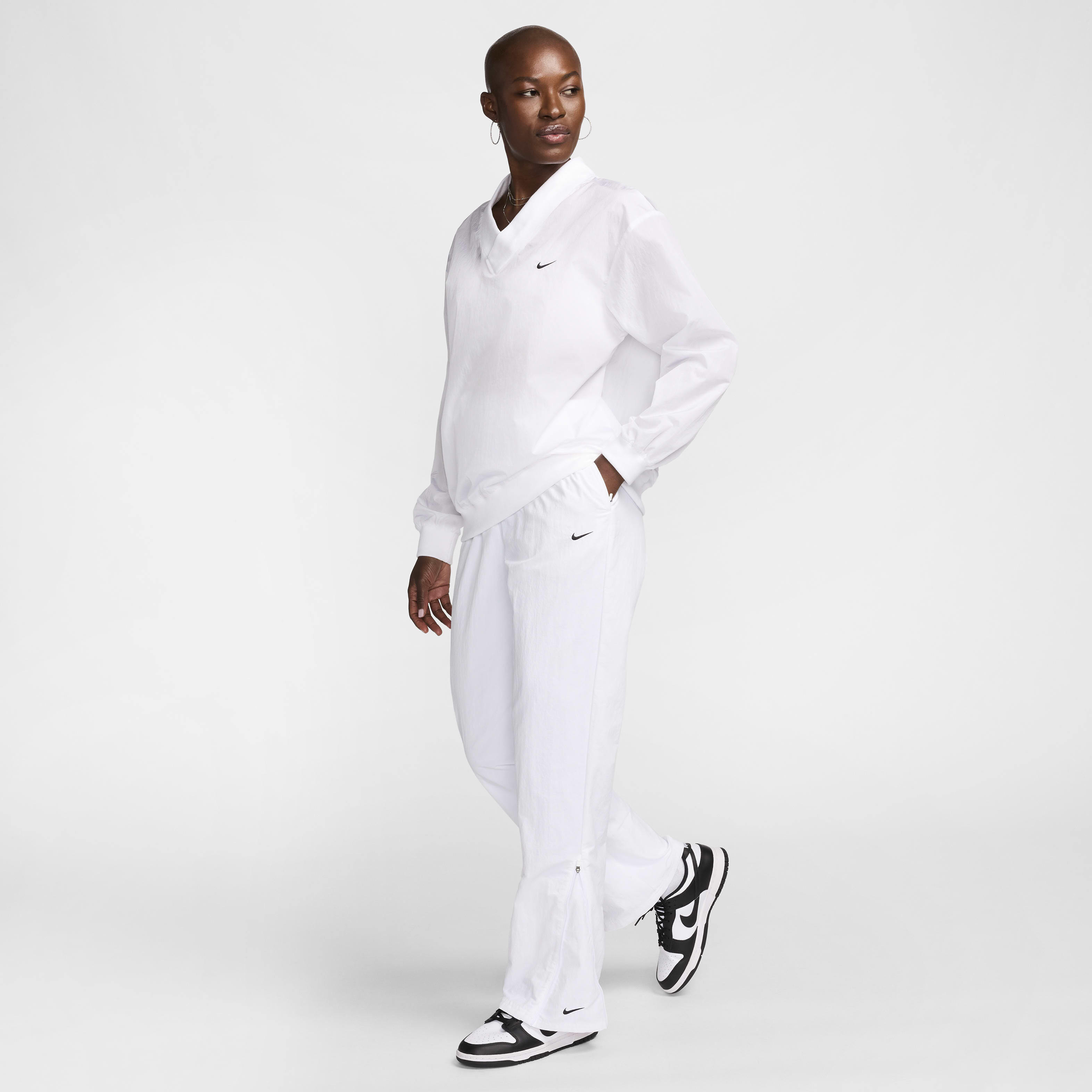 نايكي سبورتسوير ايسنشال image number 5