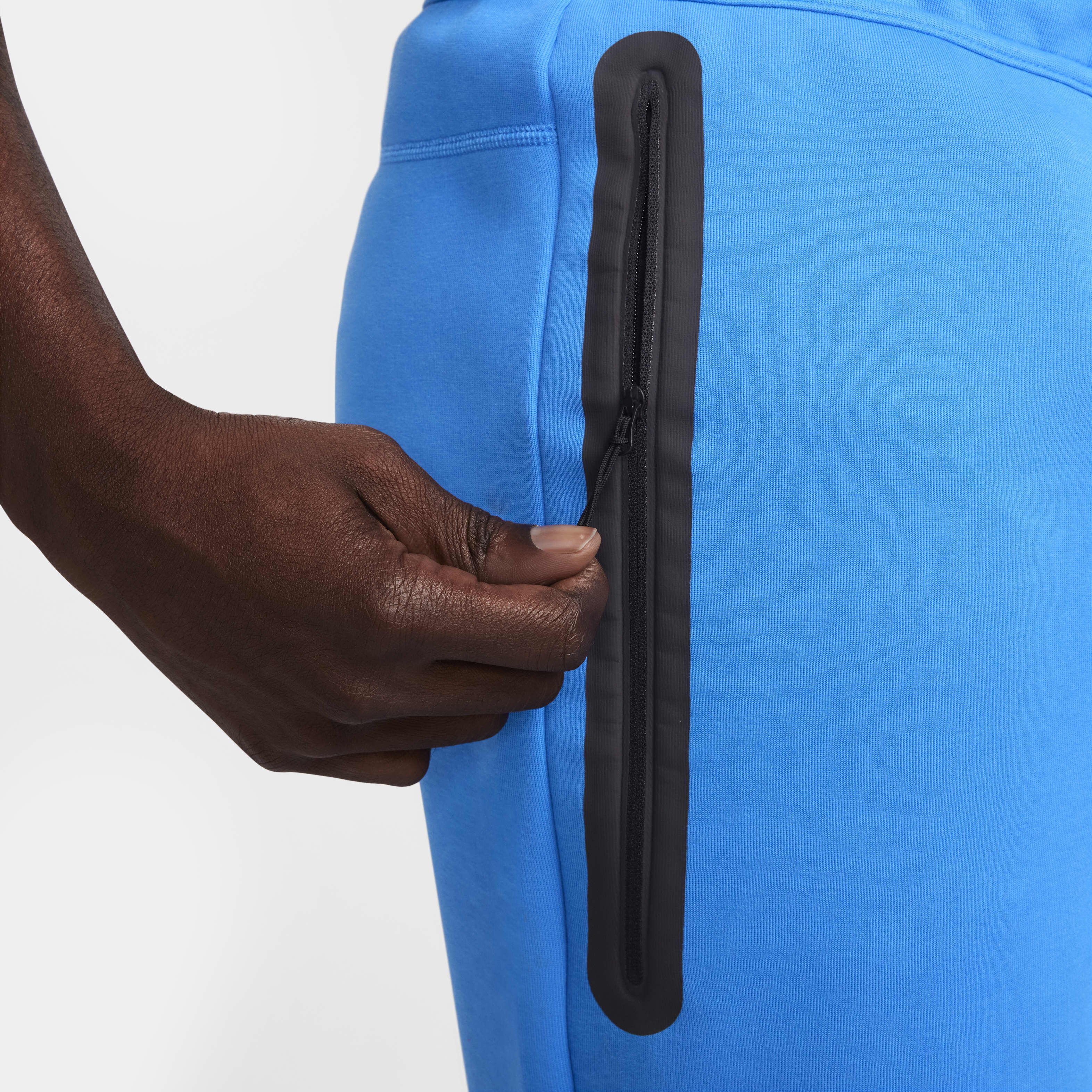 Nike Sportswear Tech Fleece image number 4