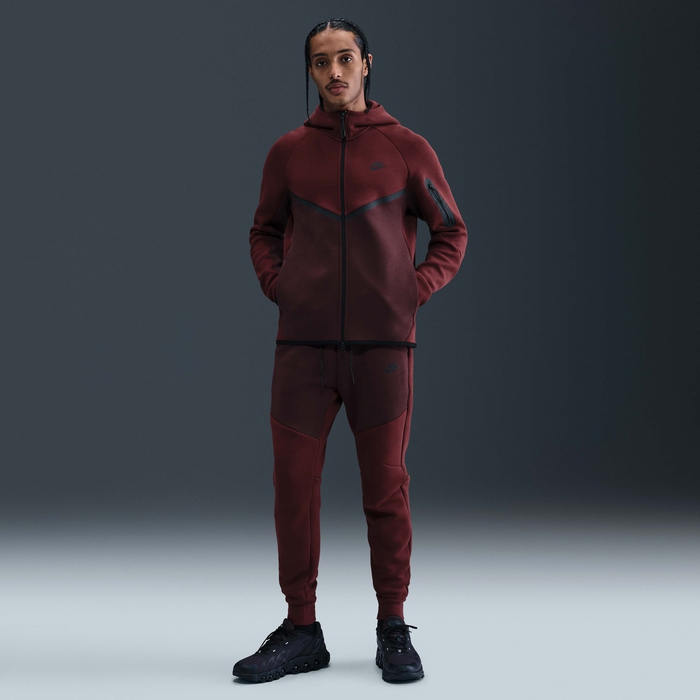 Nike Tech image number 3 Nike Tech image number 3