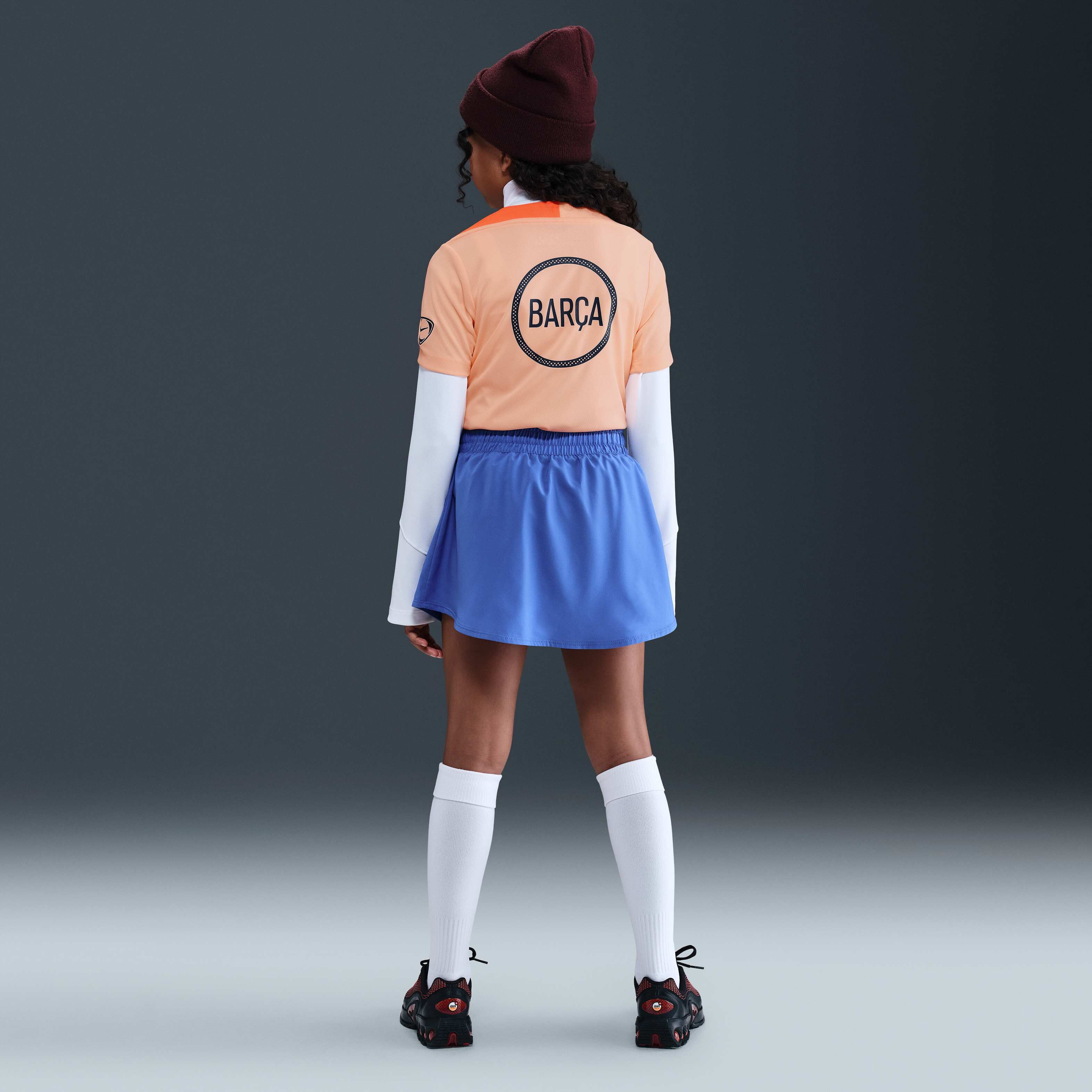 F.C. Barcelona Strike Third image number 4