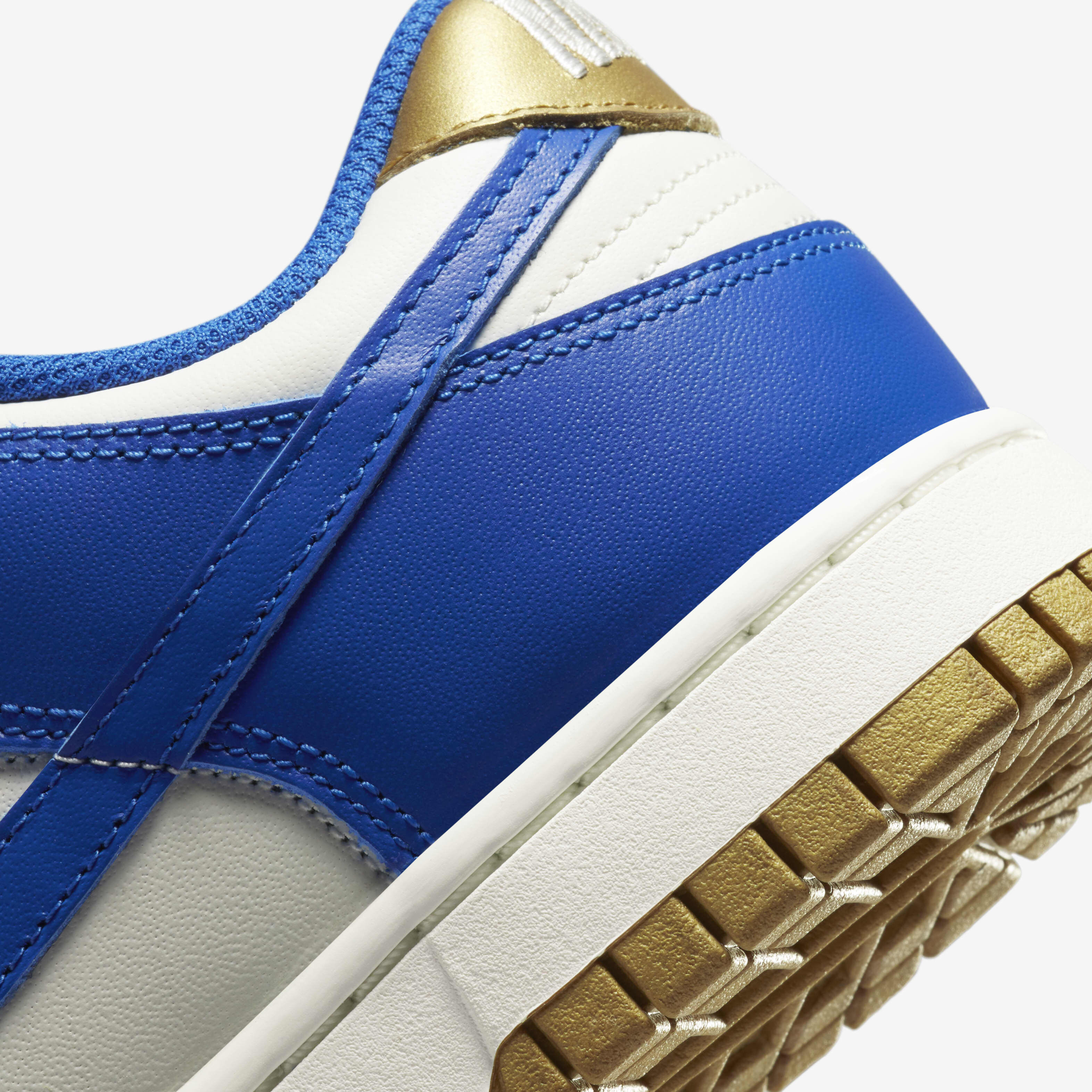 Blue nike sb dunk low store