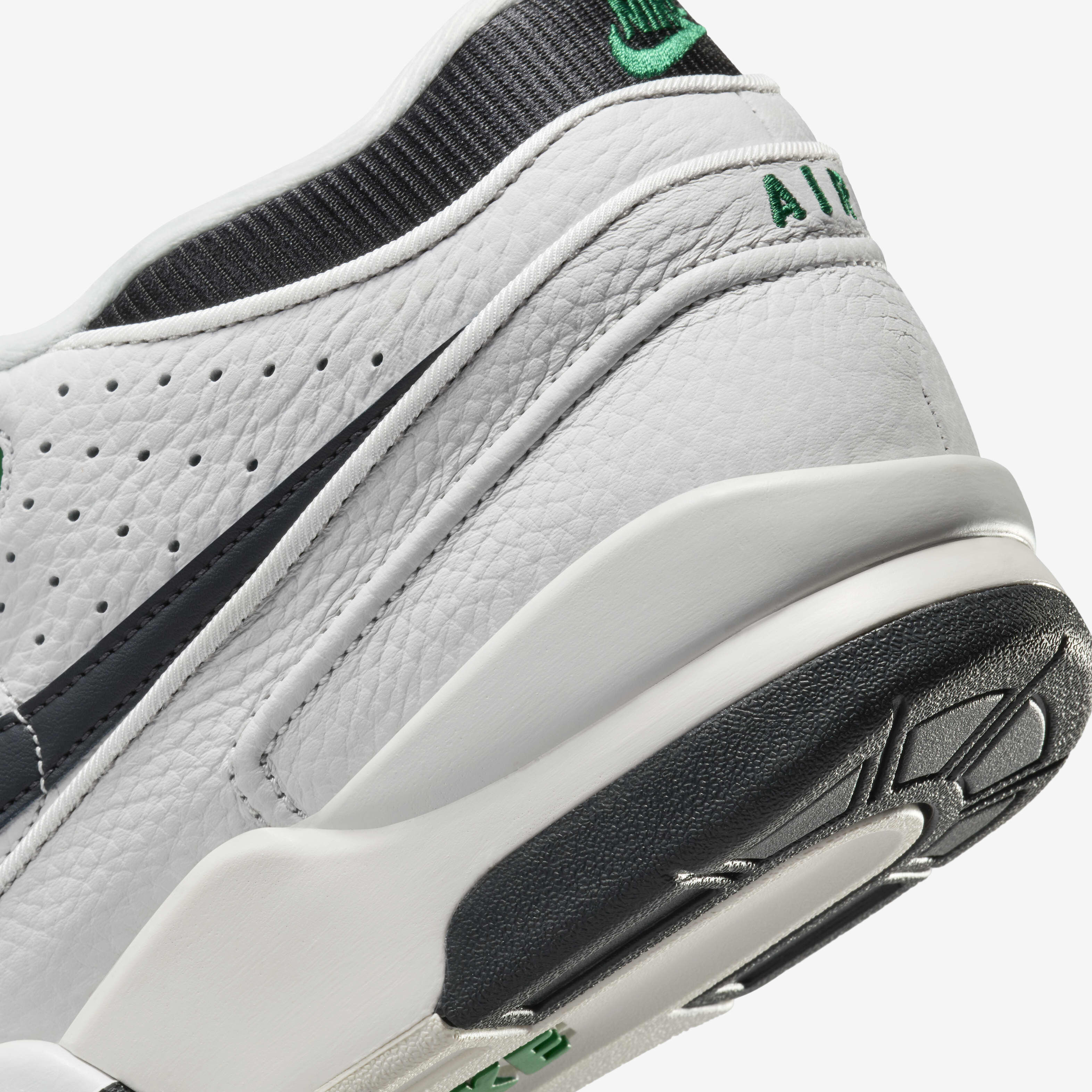 Nike Air Alpha Force 88 image number 7