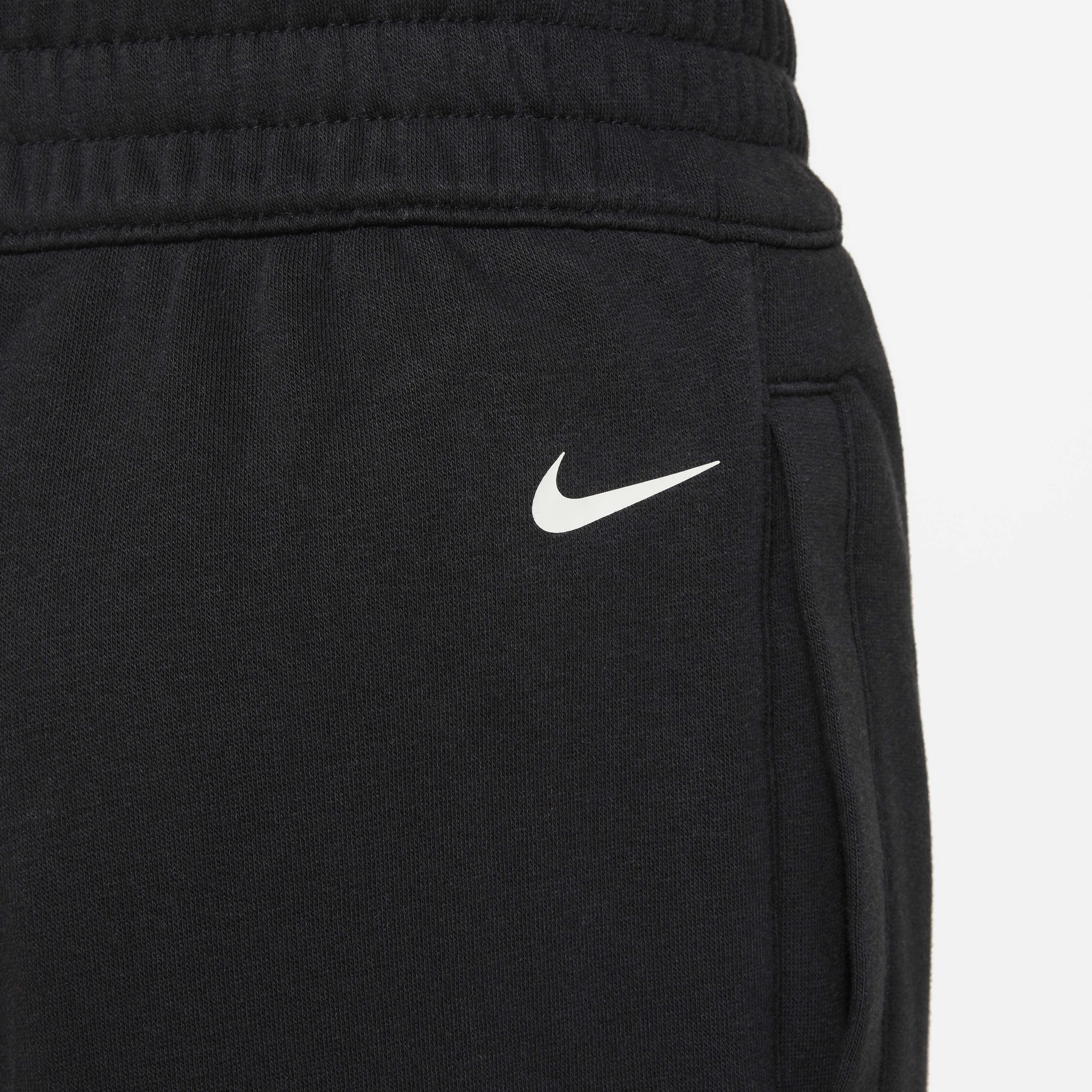 LeBron image number 5