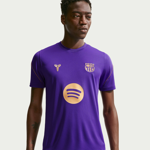 برشلونة سترايك الاحتياطي