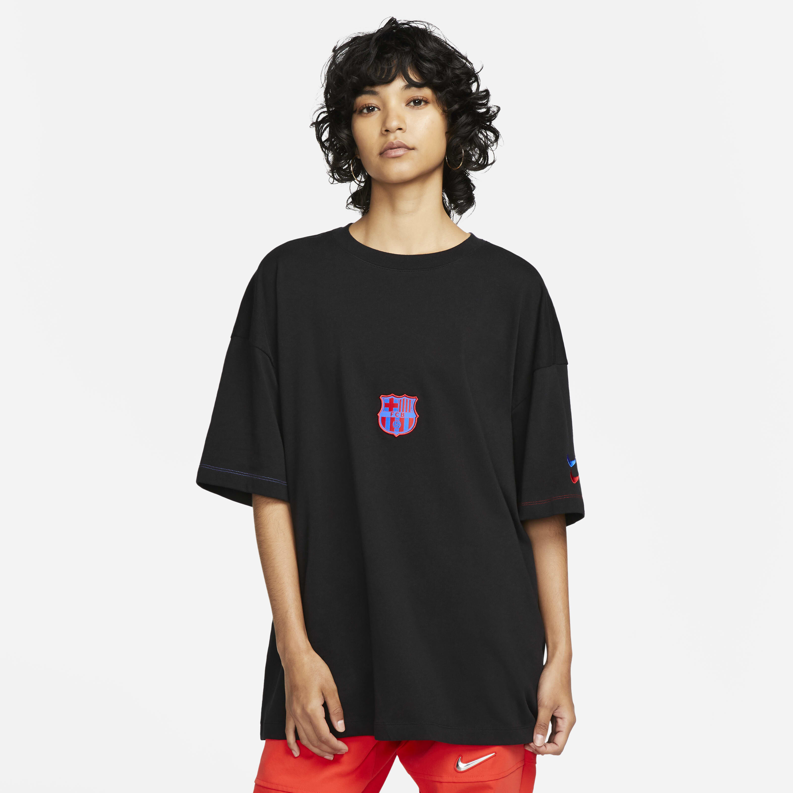 برشلونة ايسنشالز image number 0