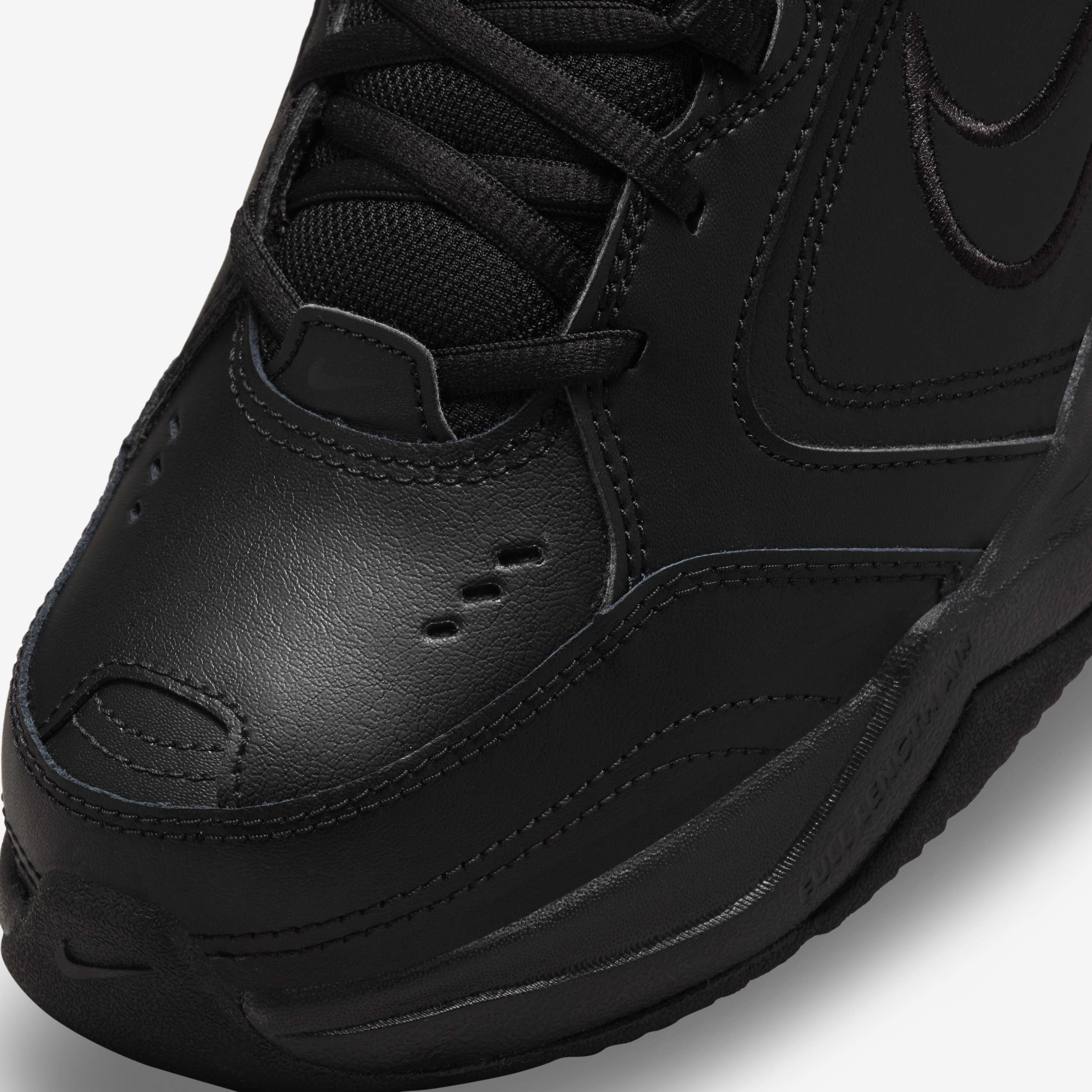 Nike Air Monarch IV image number 6