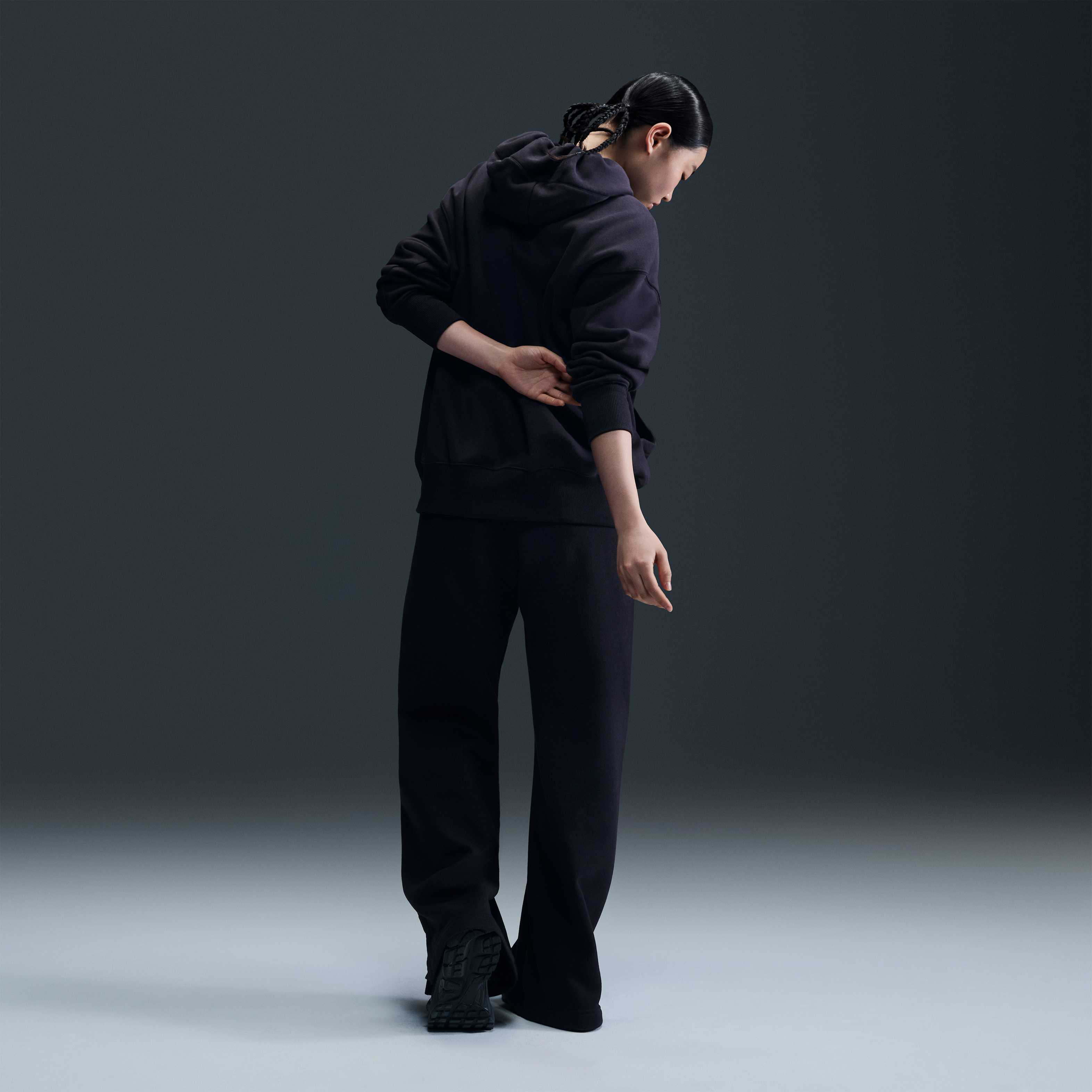 نايكي سبورتسوير فينيكس فليس image number 4