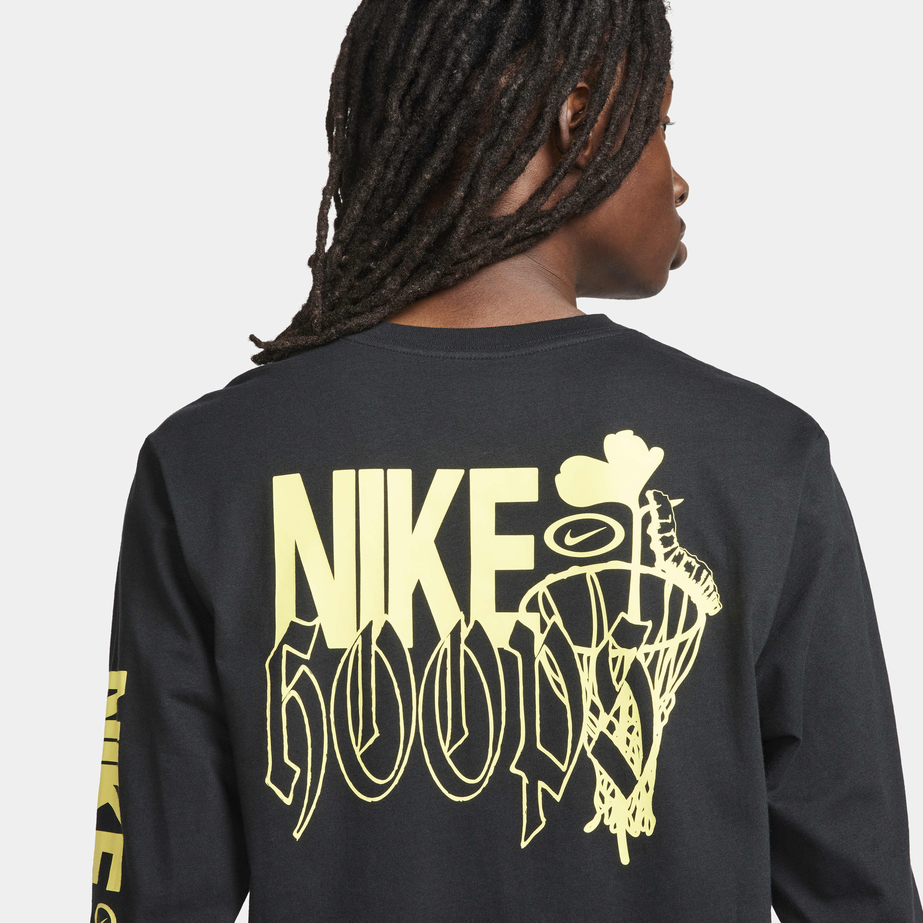 Buy Nike Men s Long Sleeve Fitness T Shirt Nike UAE Official