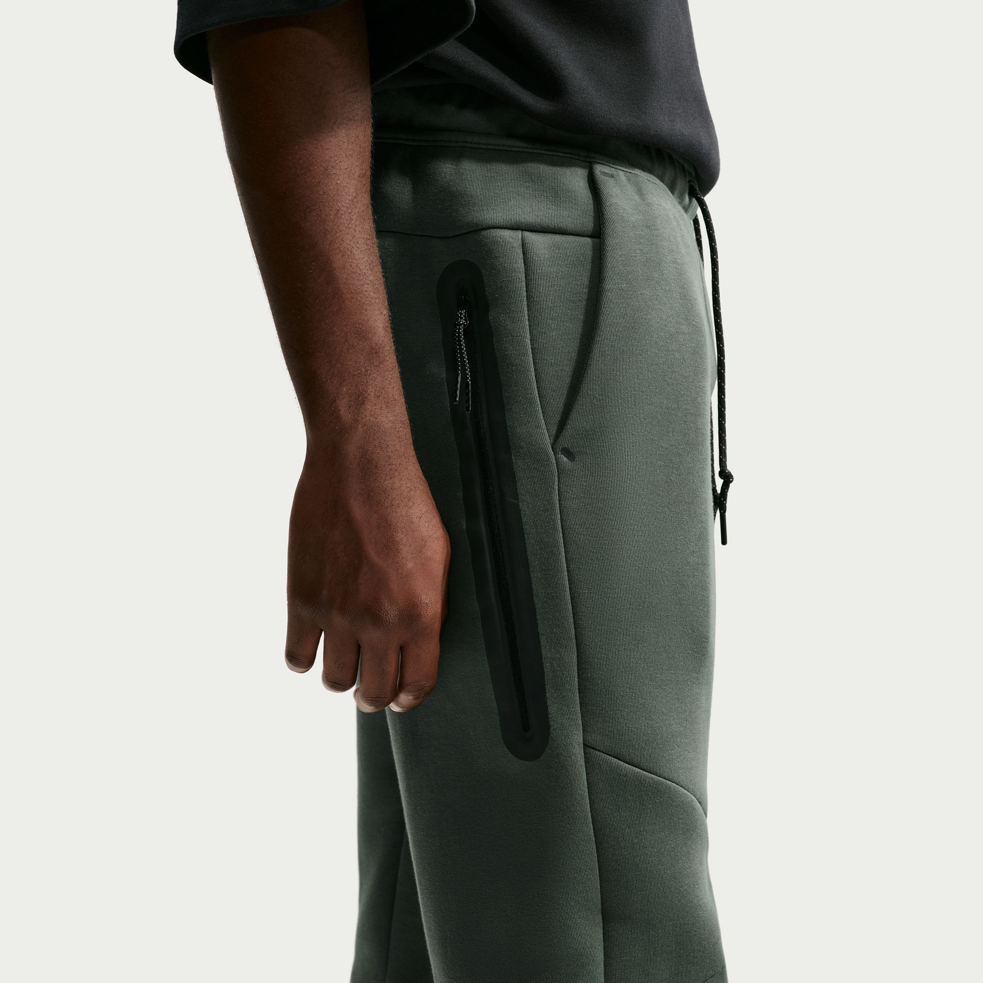 Nike Tech image number 3