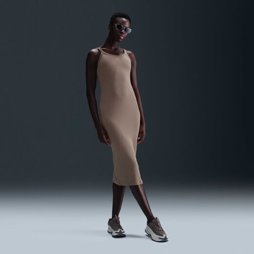 نايكي سبورتسوير تشيل نت