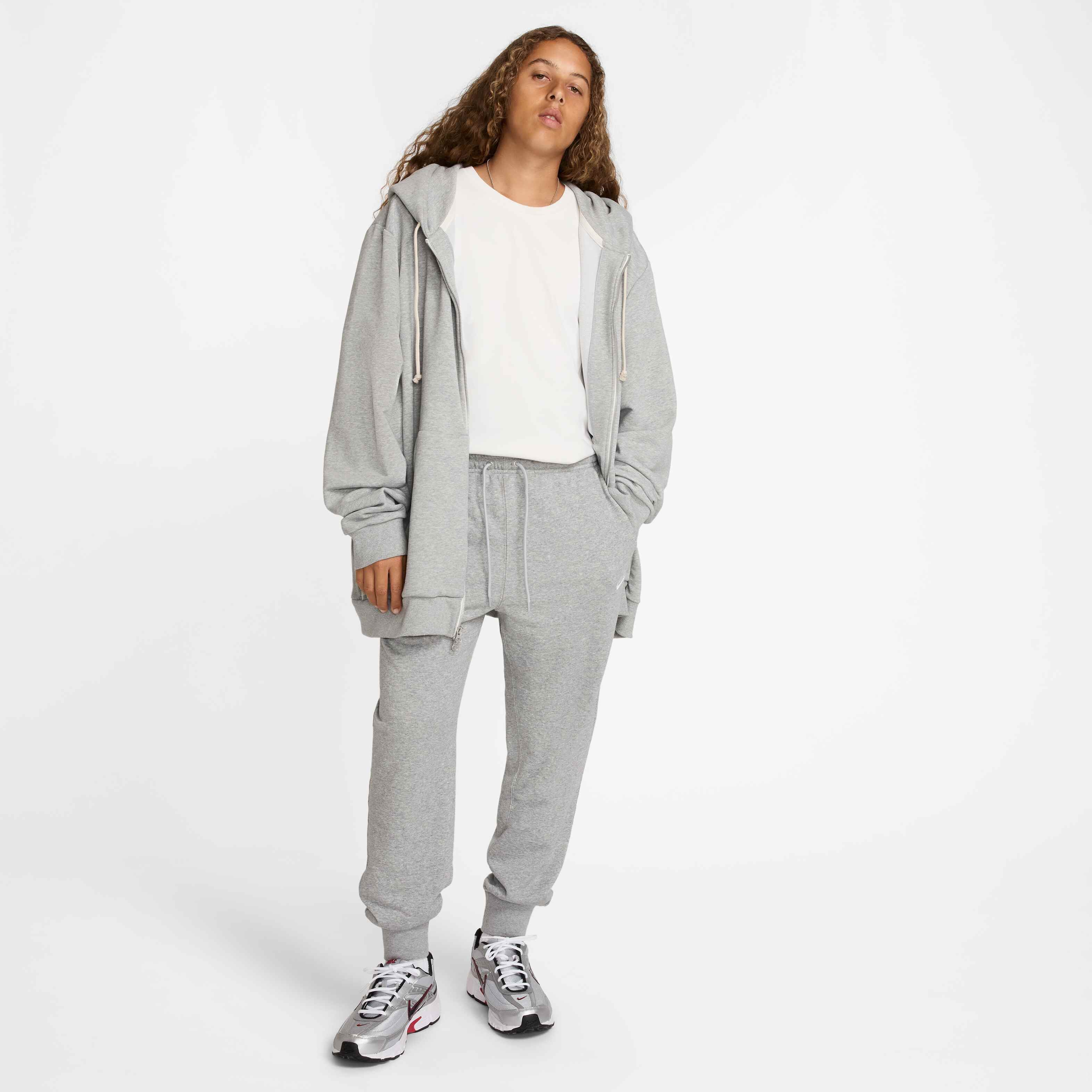 نايكي كلوب image number 5