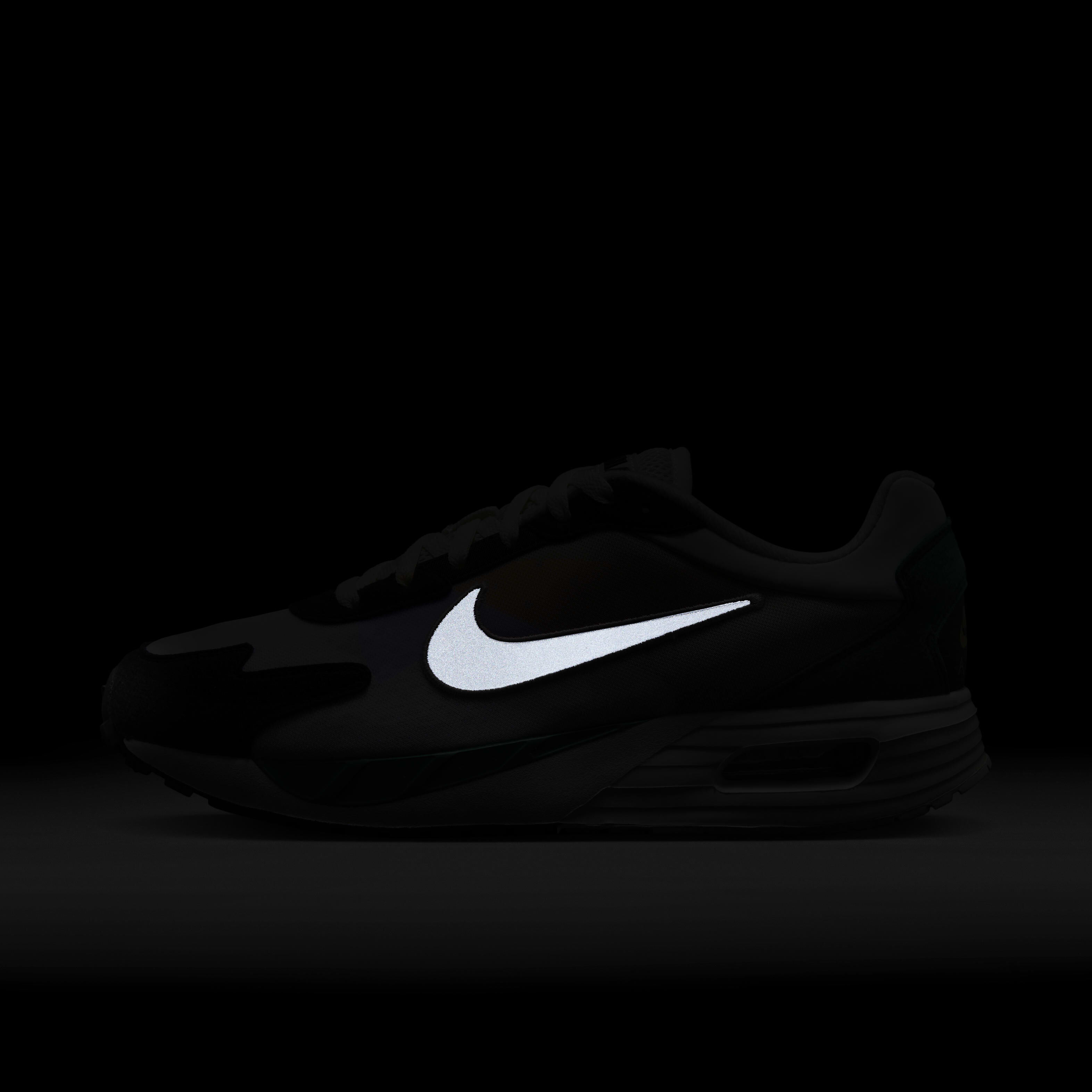 Nike Air Max Solo image number 9
