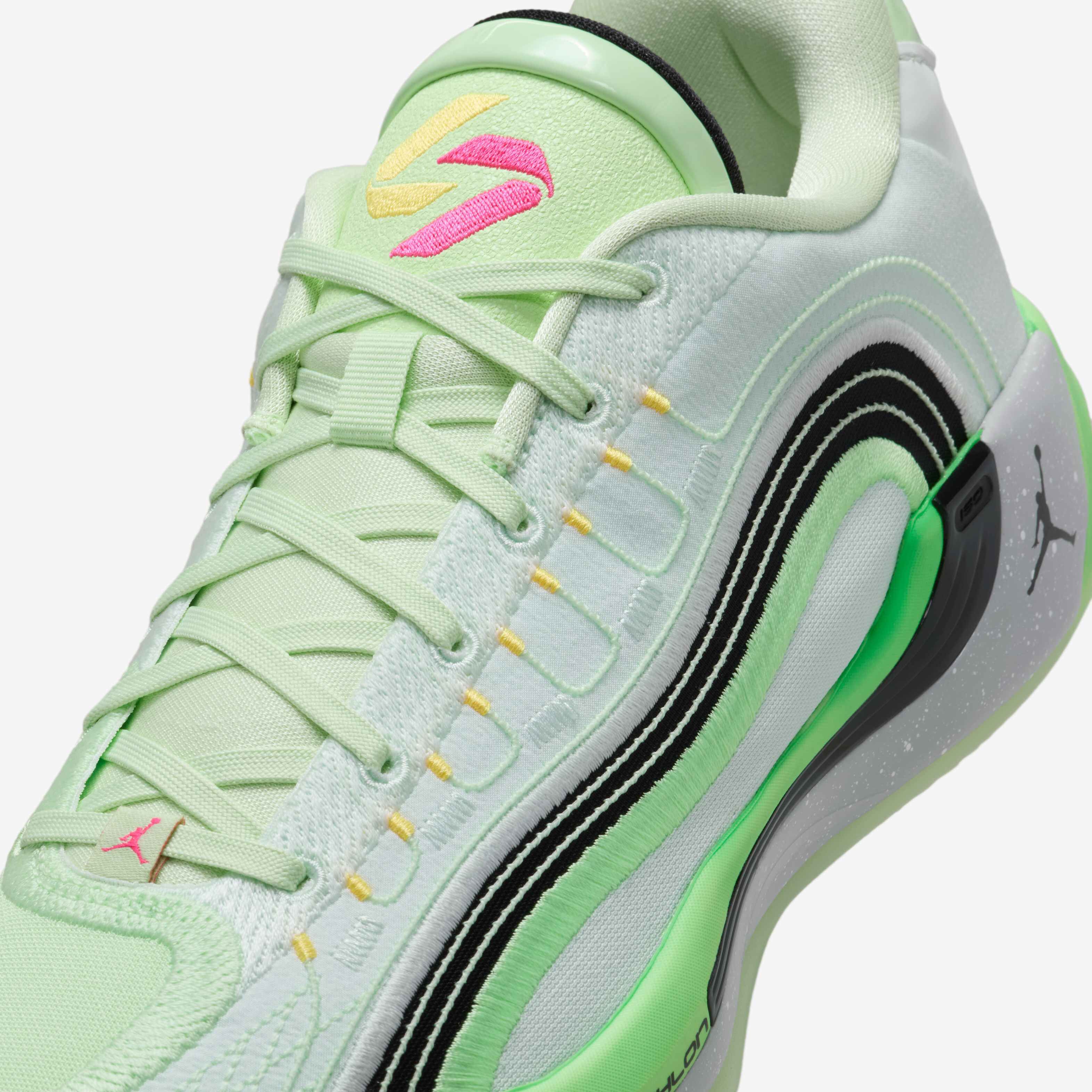 Luka 4 'White Cement' image number 6