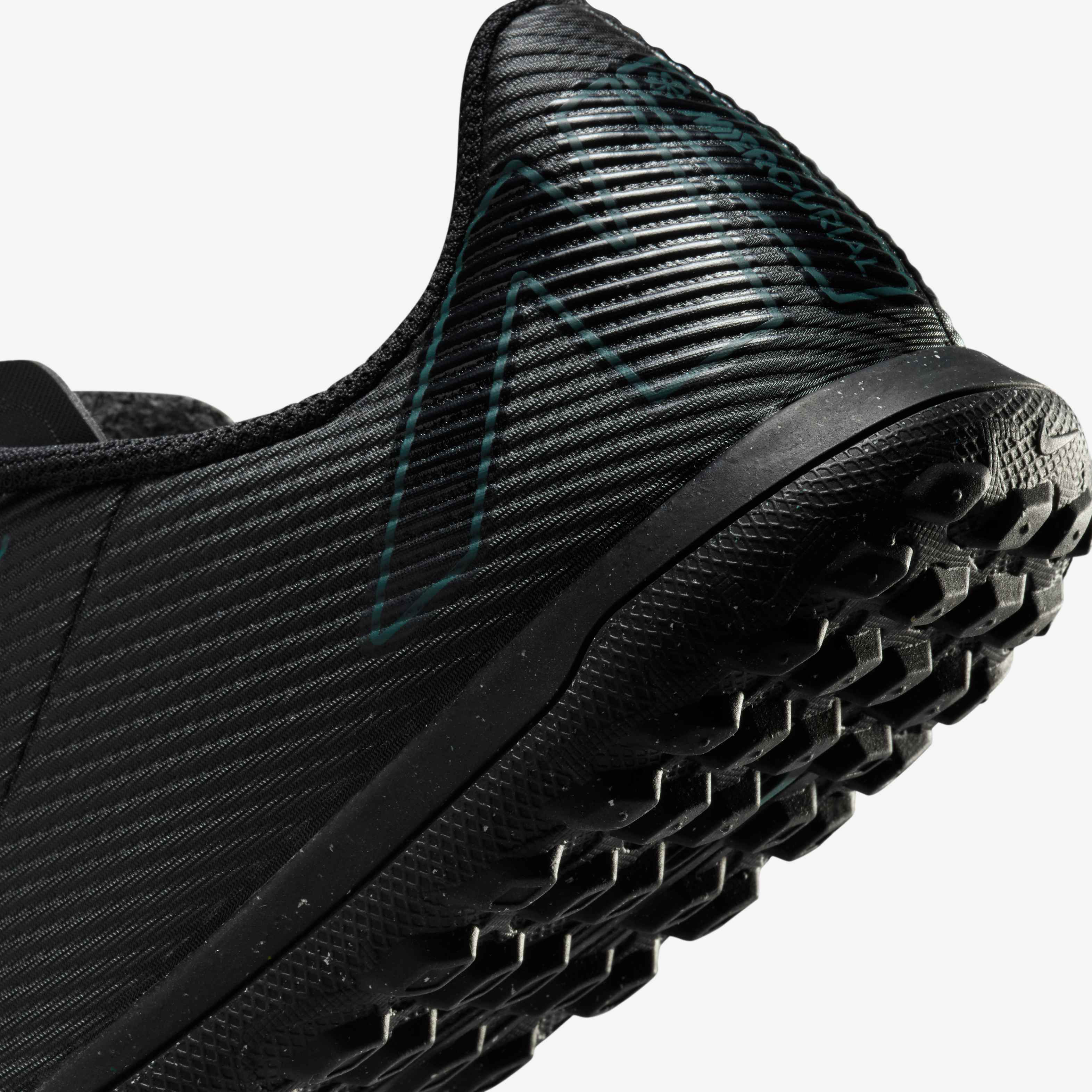 نايكي جونيور ميركيوريال فيبور 16 كلوب image number 7