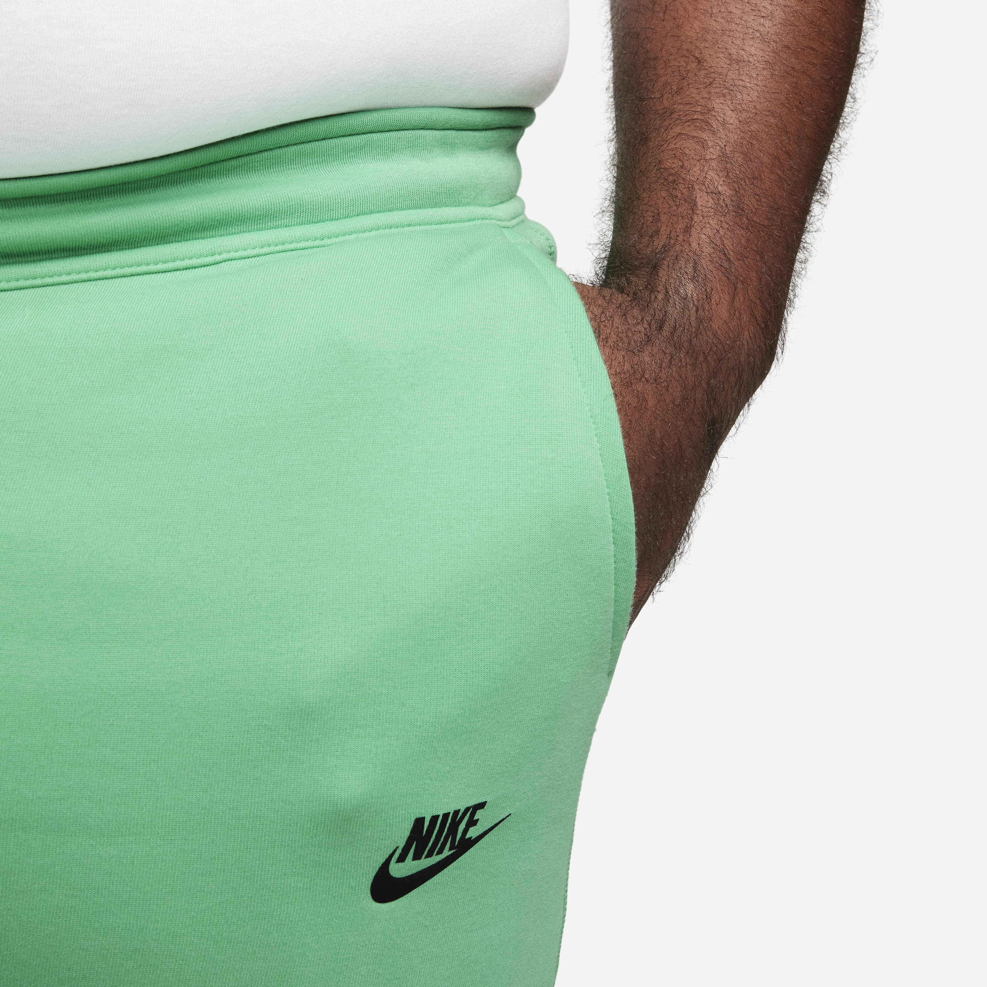 Nike Sportswear Tech Fleece image number 13