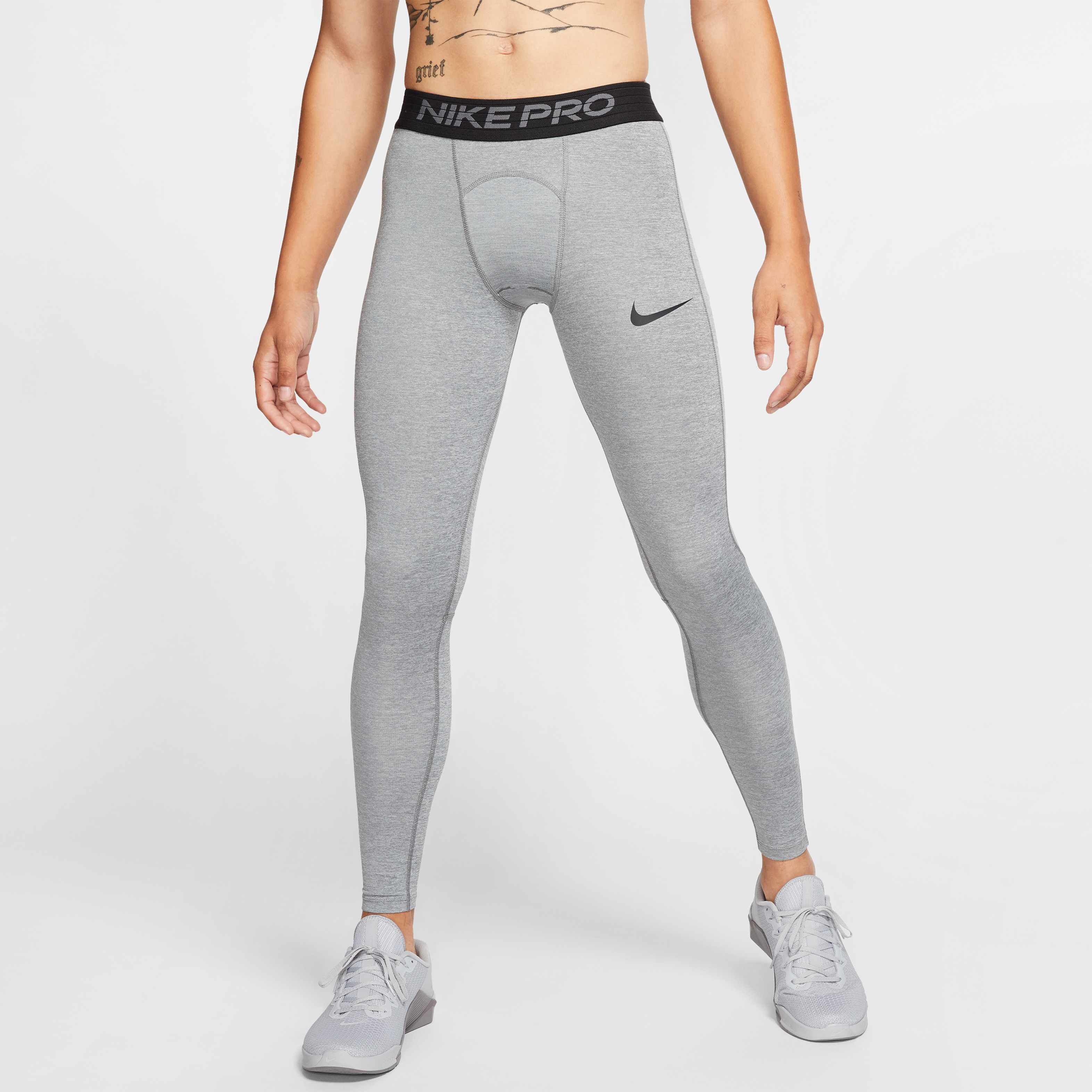 Nike Pro image number 0