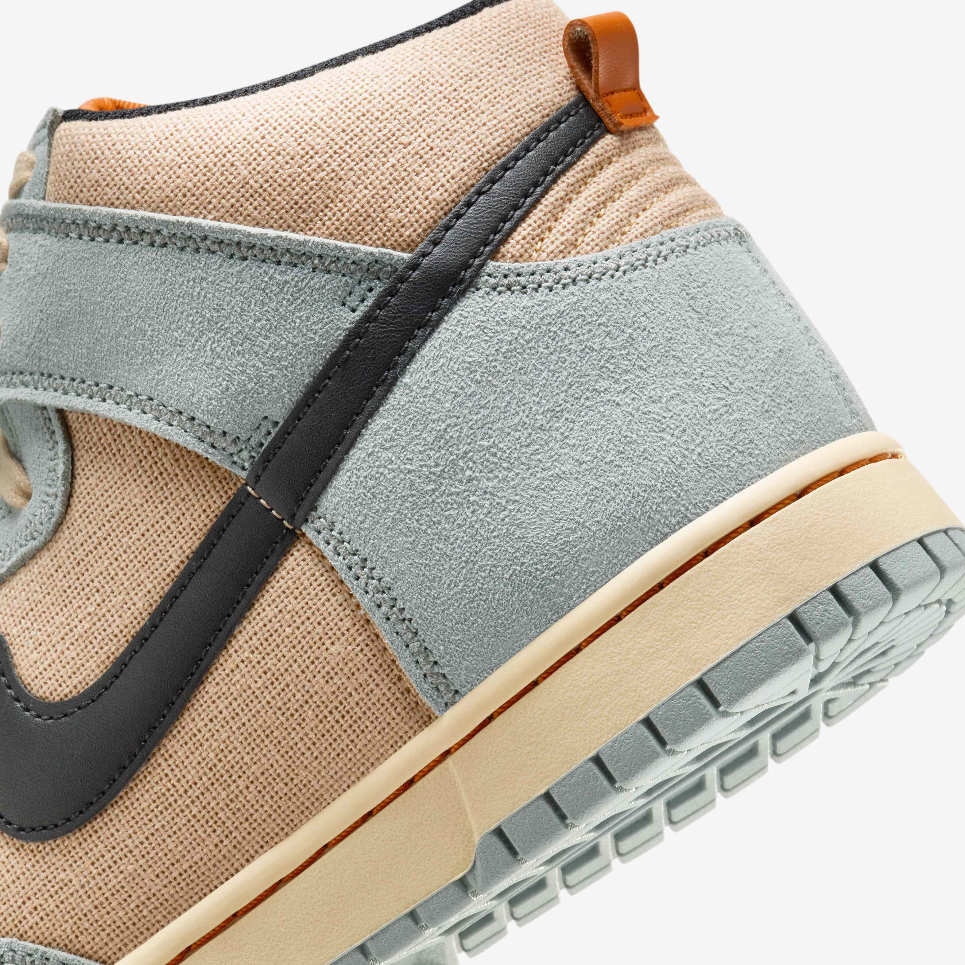 نايكي دانك هاي ريترو SE image number 7