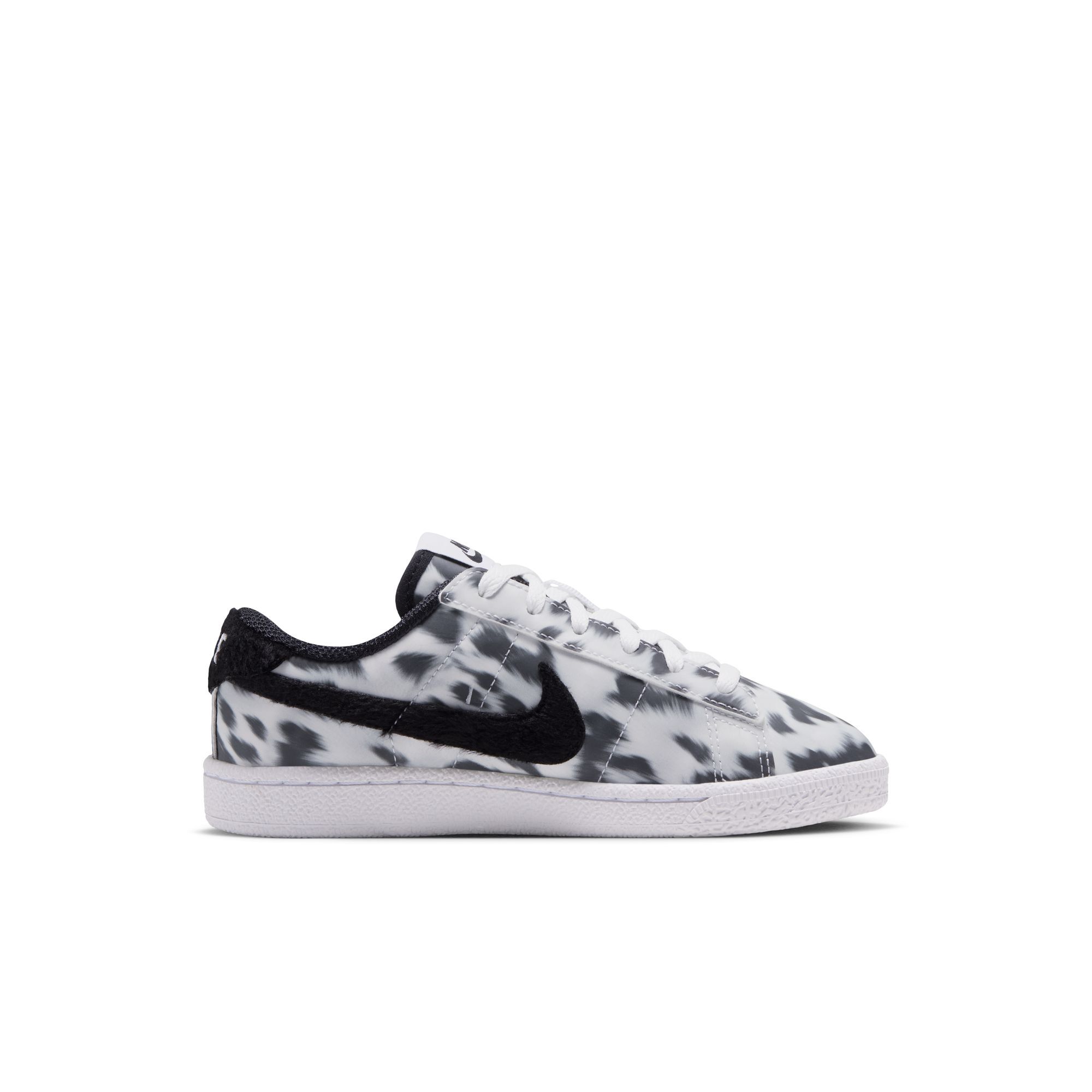 Nike Tennis Classic image number 6