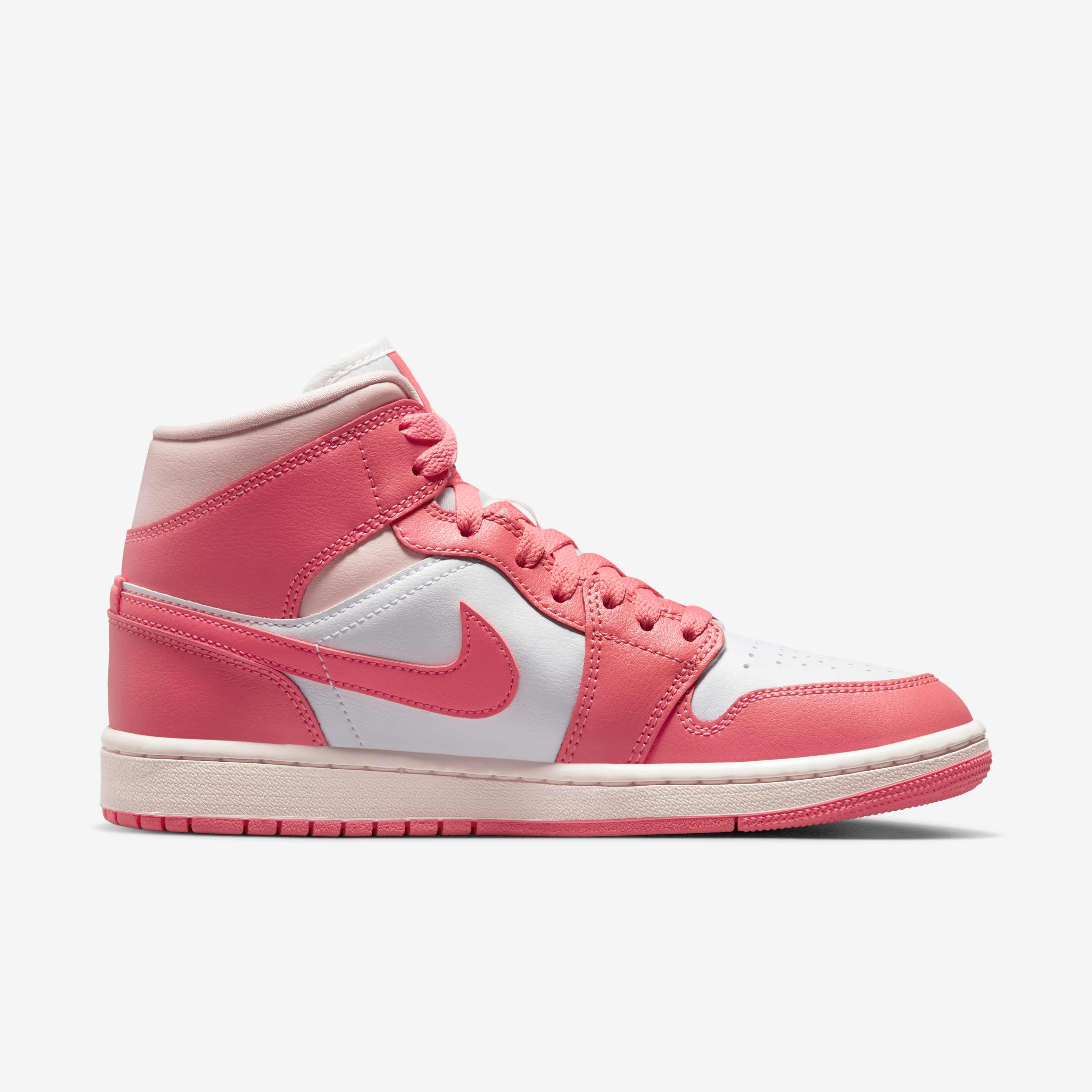Air Jordan 1 Mid image number 2