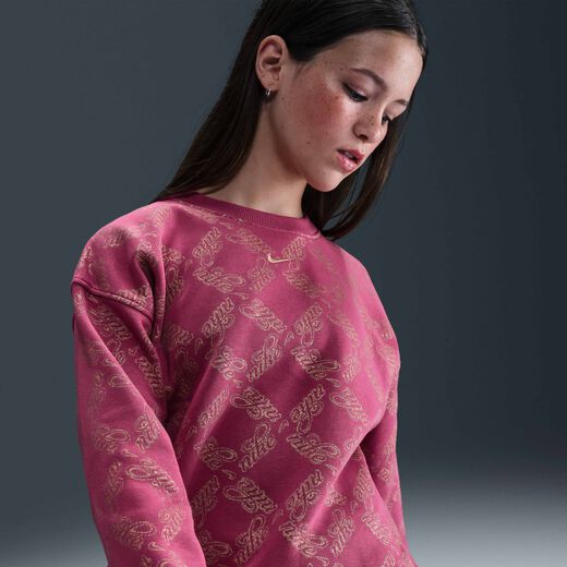 ملابس و أحذية الأطفال-نايكي, Nike Sportswear Club Fleece, سويتشيرت واسع بياقة دائرية وطبعة للأطفال الكبار (للبنات)