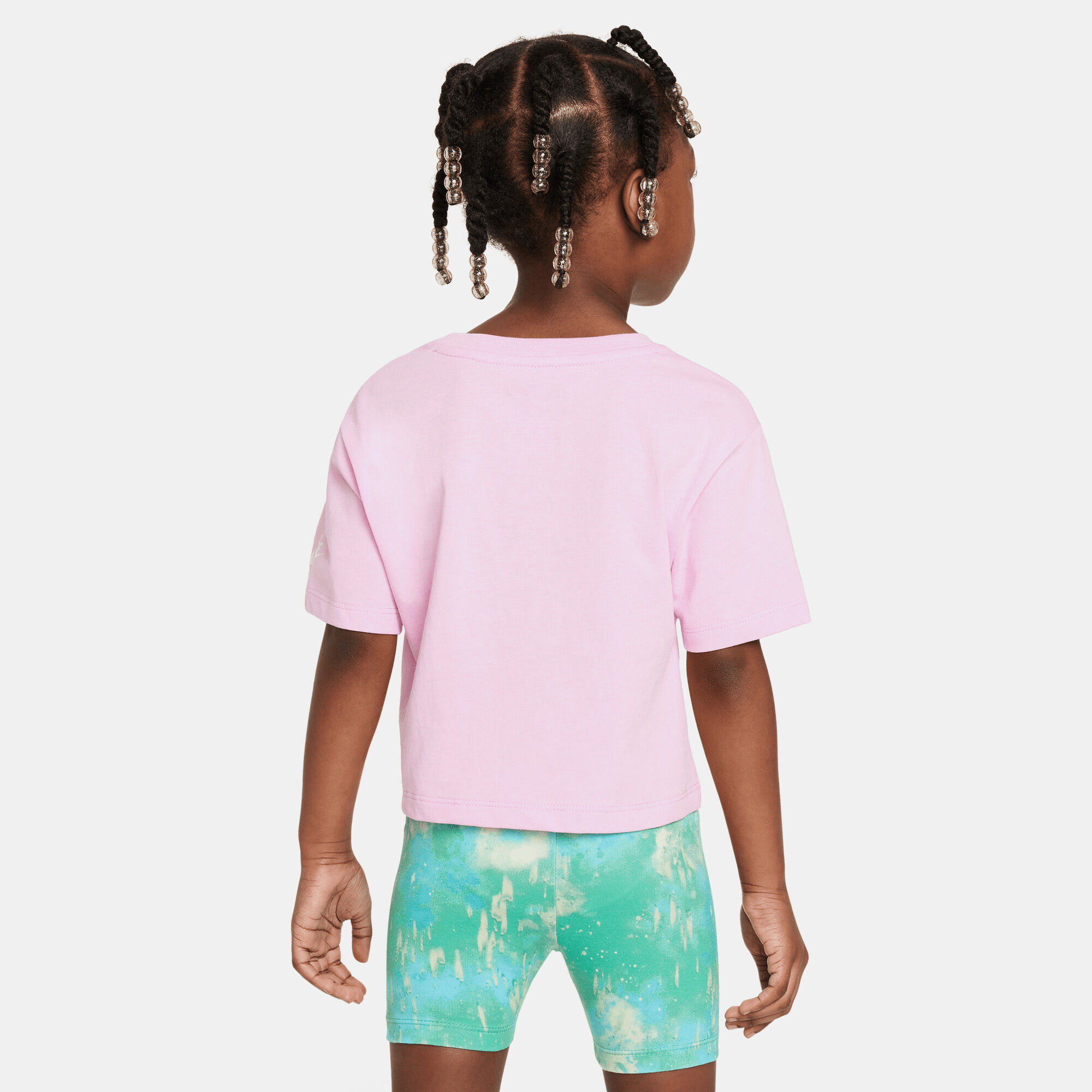 نايكي كلوب image number 1