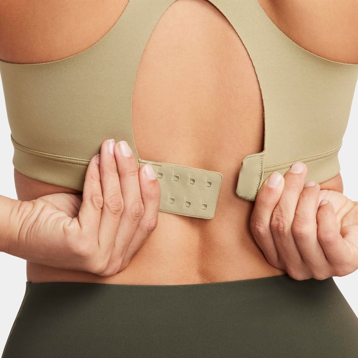 نايكي الفا image number 7 نايكي الفا image number 7