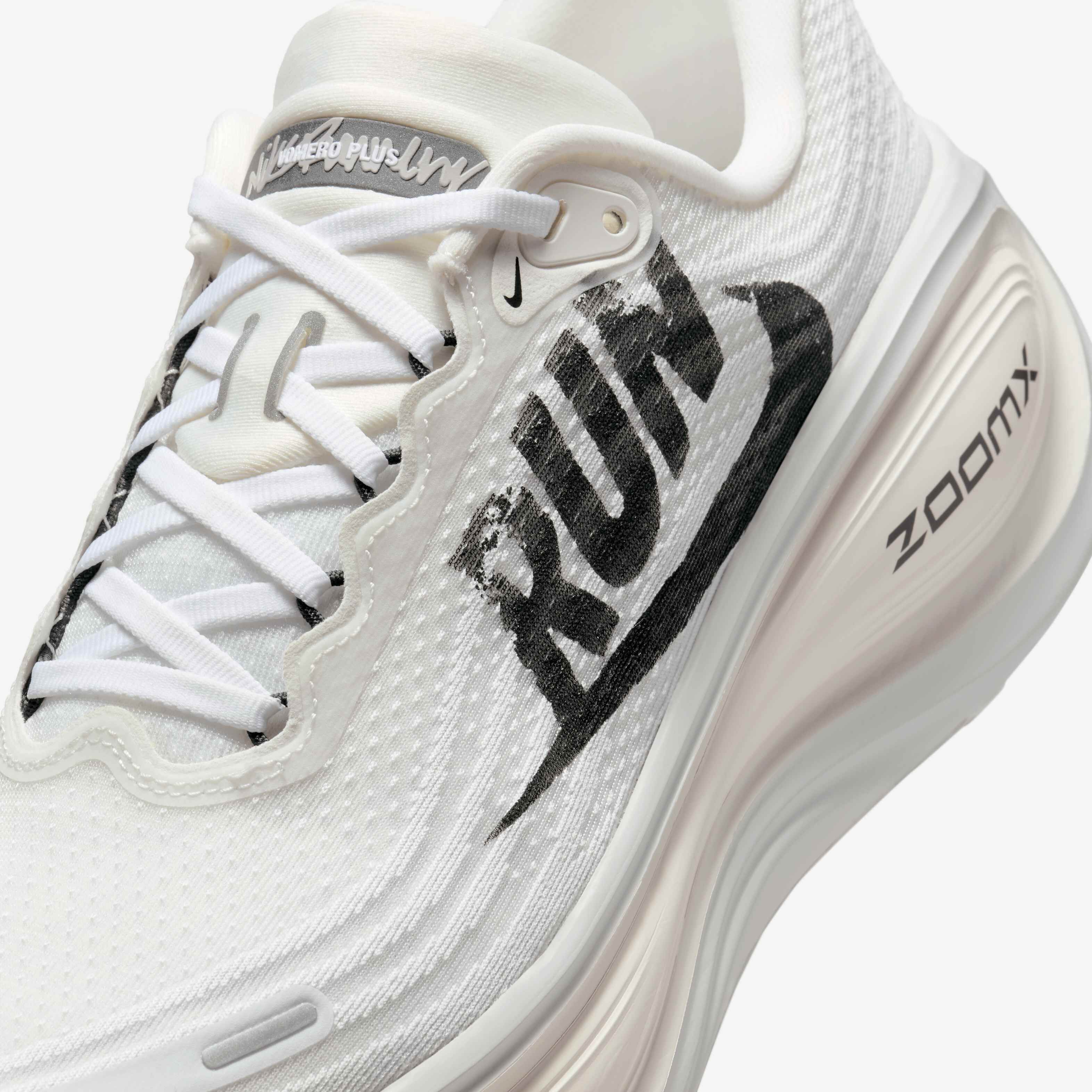 Nike Vomero Plus image number 6