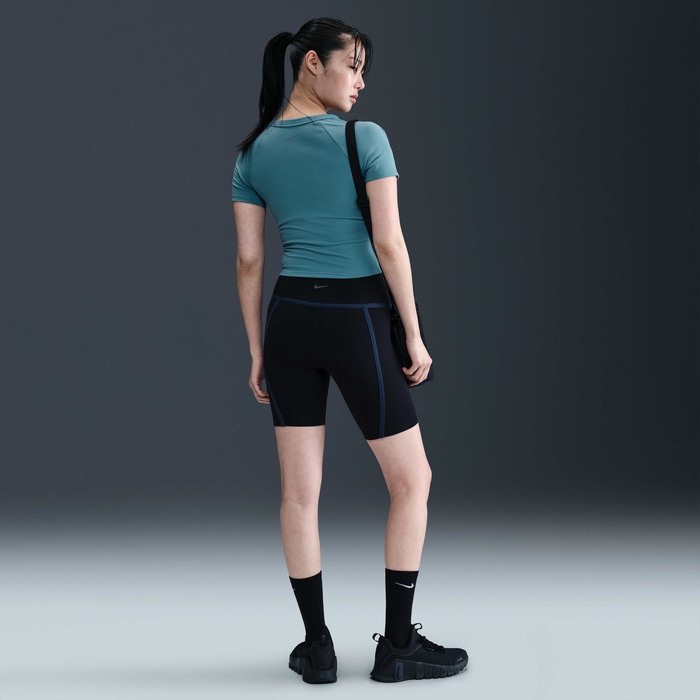 نايكي ون فيتد image number 4 نايكي ون فيتد image number 4