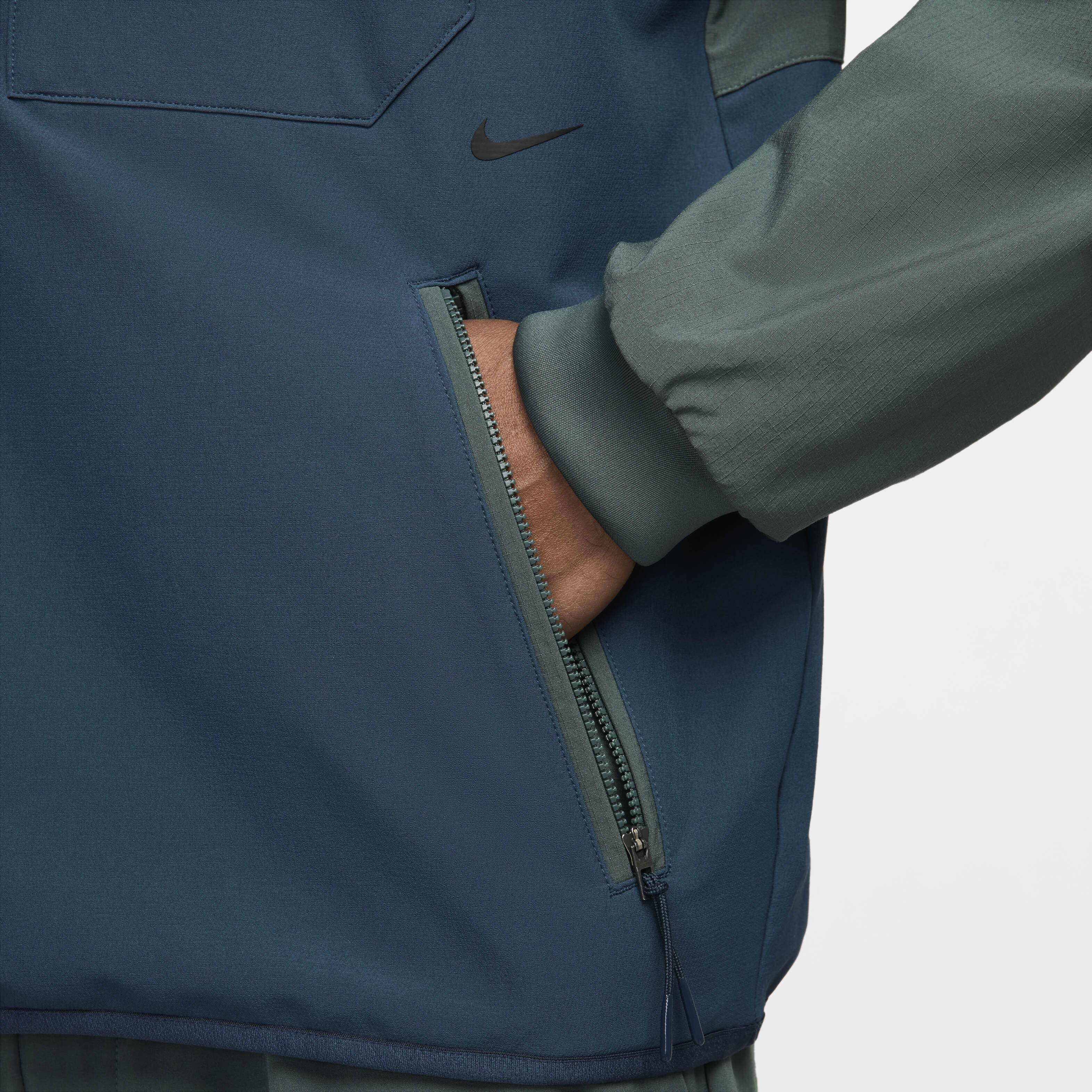 Buy Nike APS Men's Repel Pullover Versatile Jacket - Vintage Green/Armoury  Navy/Black | Nike UAE Official