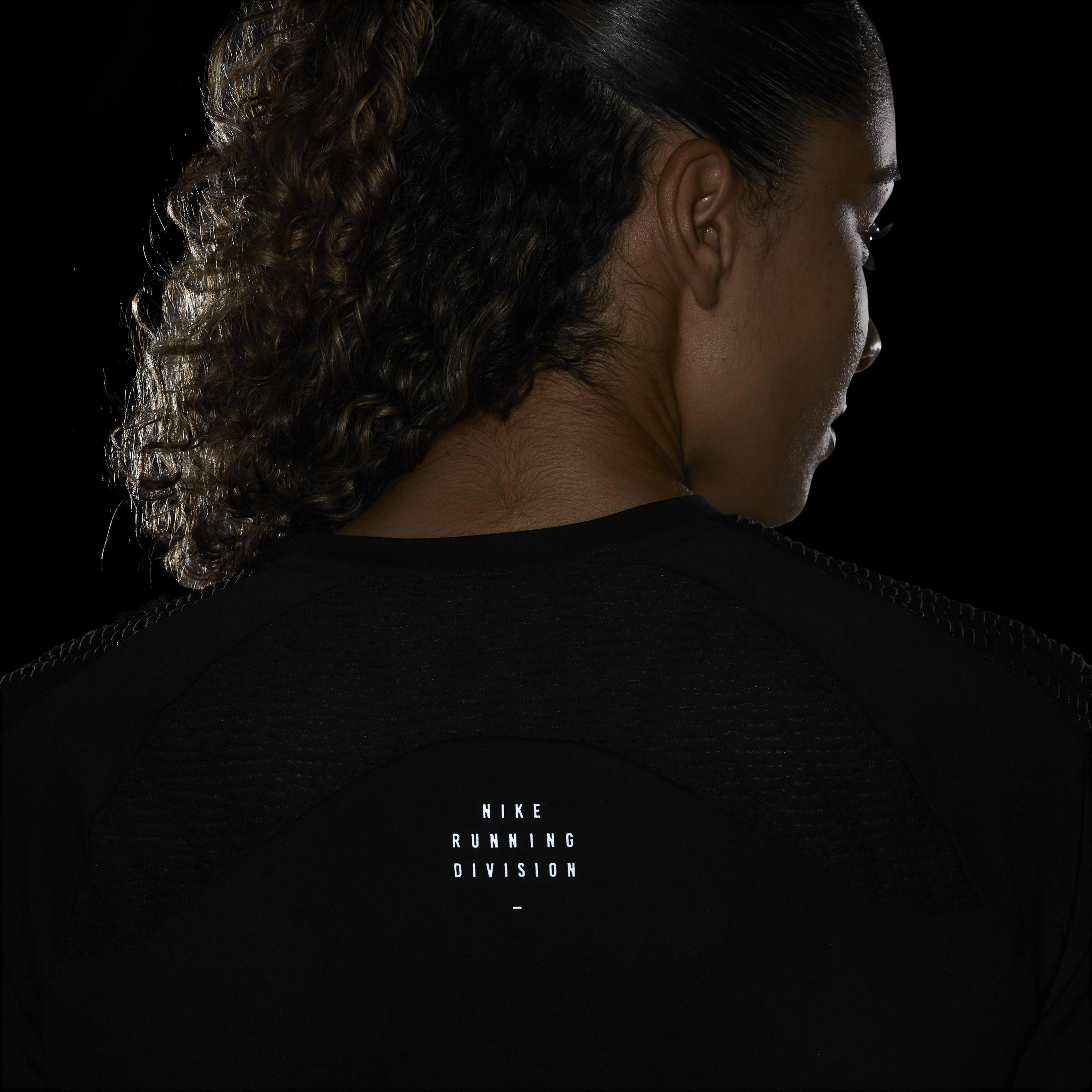 نايكي دراي-فِت ايه دي في رَن ديفيجن image number 7